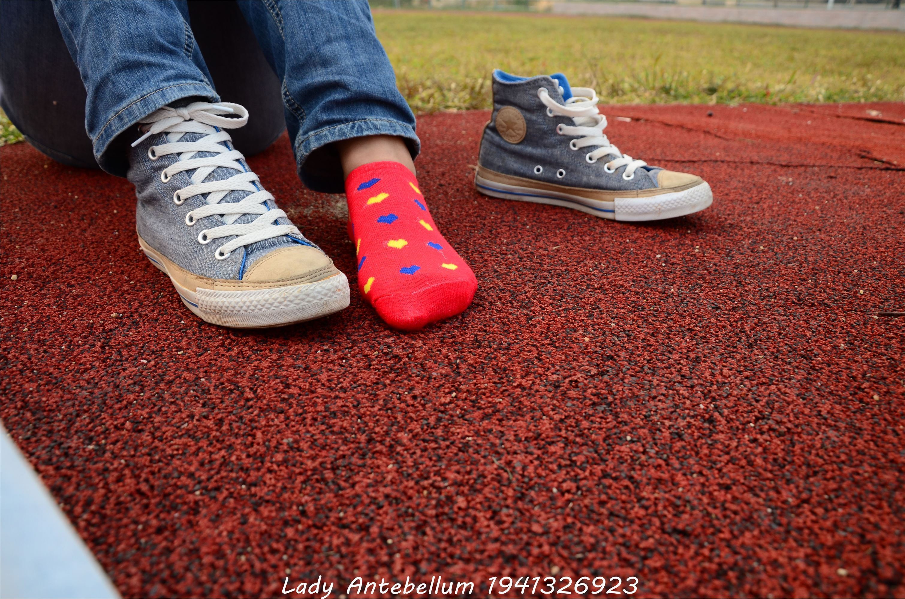 [战前女神] 恋足美腿棉袜女神级摄影套图 030