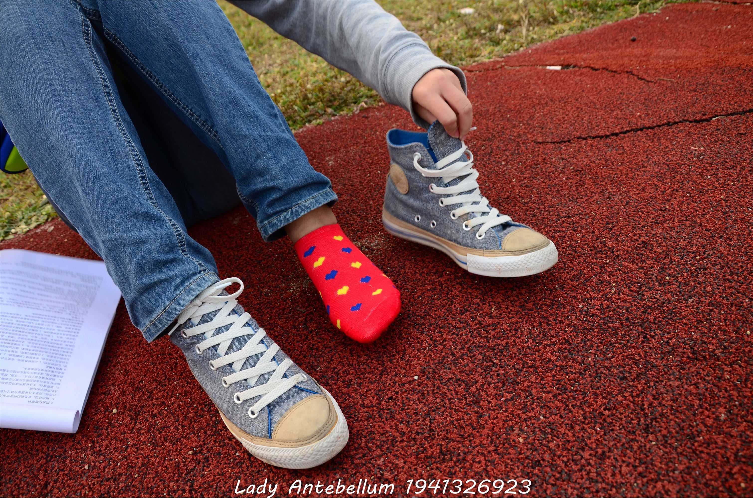 [战前女神] 恋足美腿棉袜女神级摄影套图 030