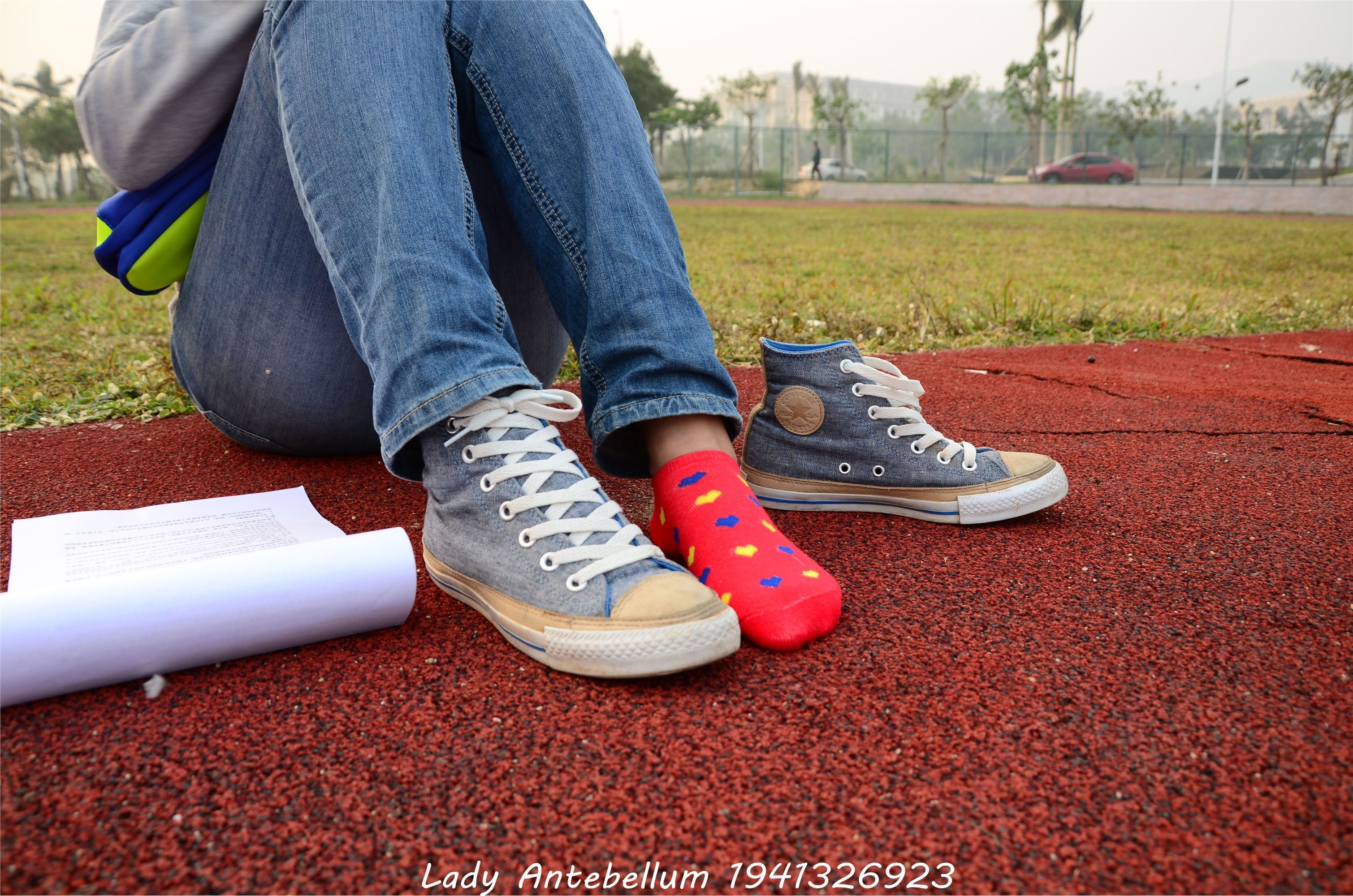 [战前女神] 恋足美腿棉袜女神级摄影套图 030