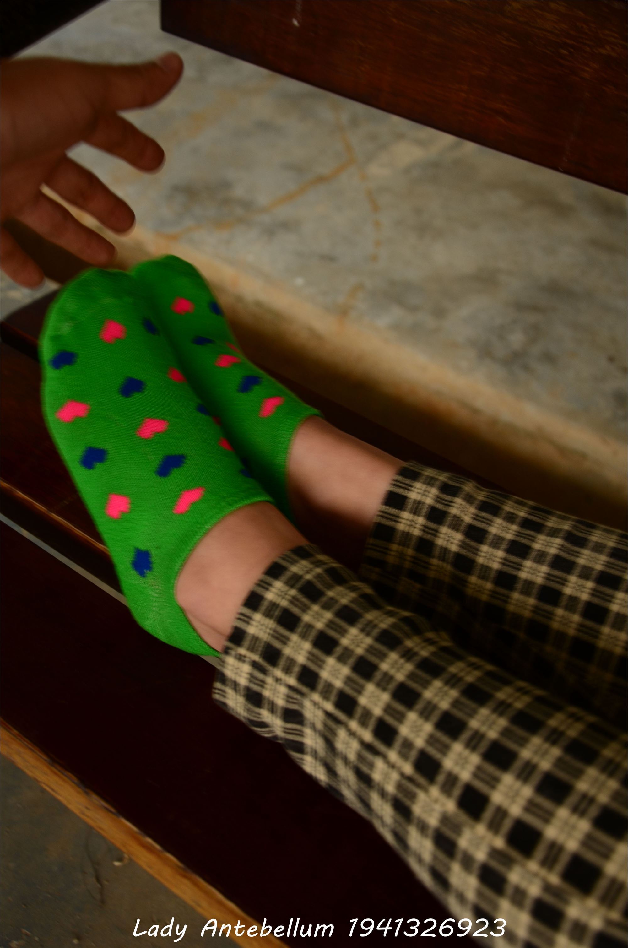 [战前女神] 恋足美腿棉袜女神级摄影套图 030