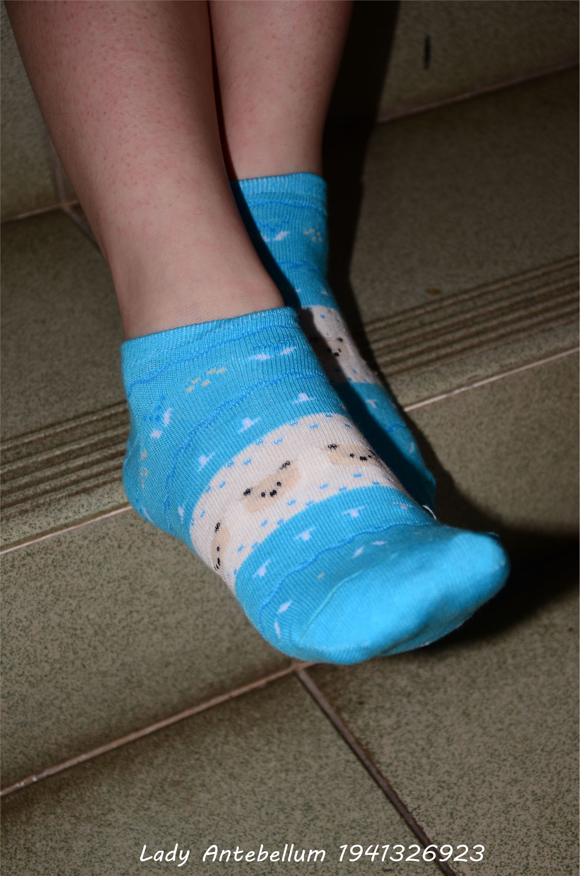 [战前女神] 恋足美腿棉袜女神级摄影套图 031