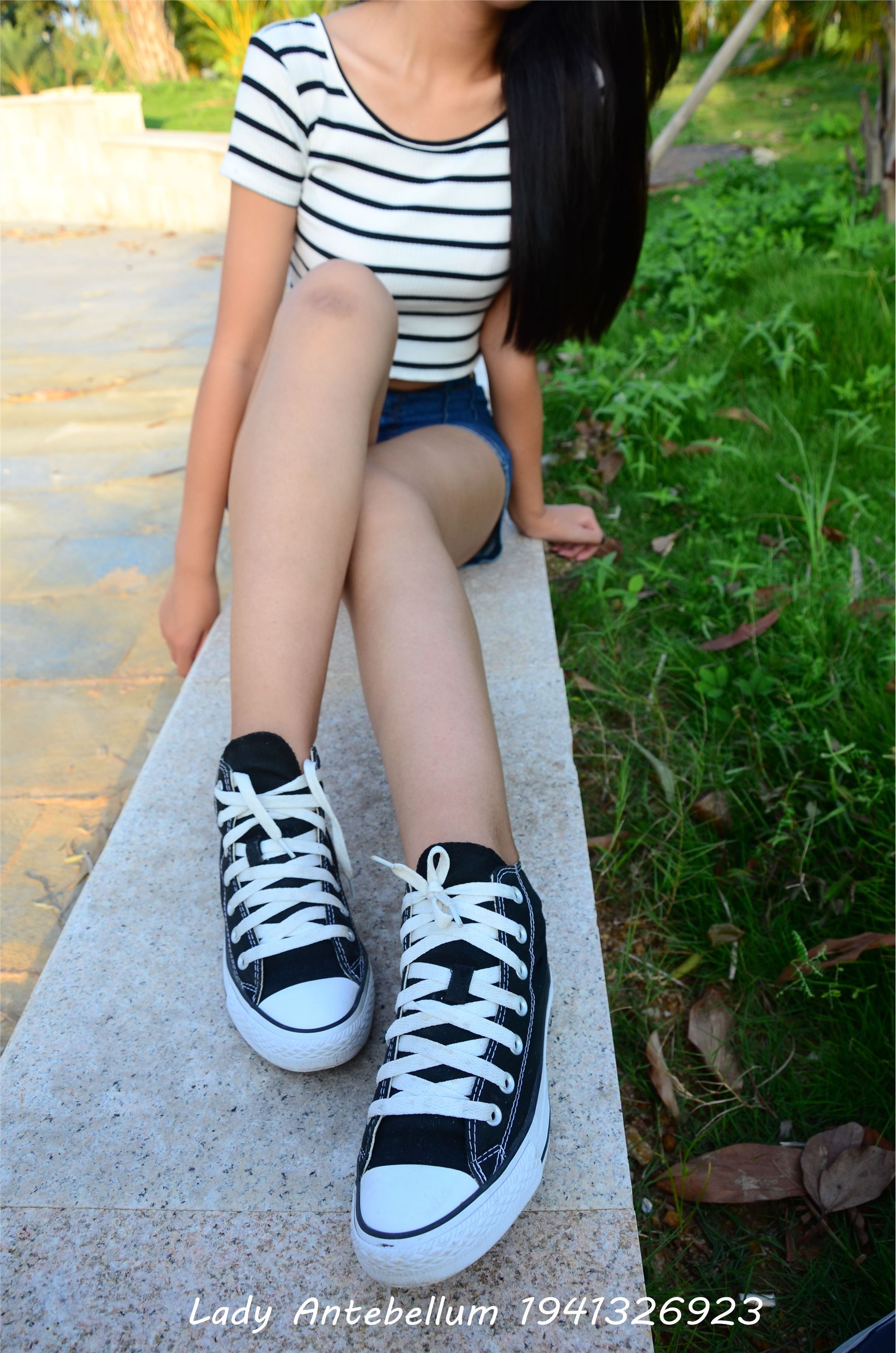 [战前女神] 恋足美腿棉袜女神级摄影套图 032