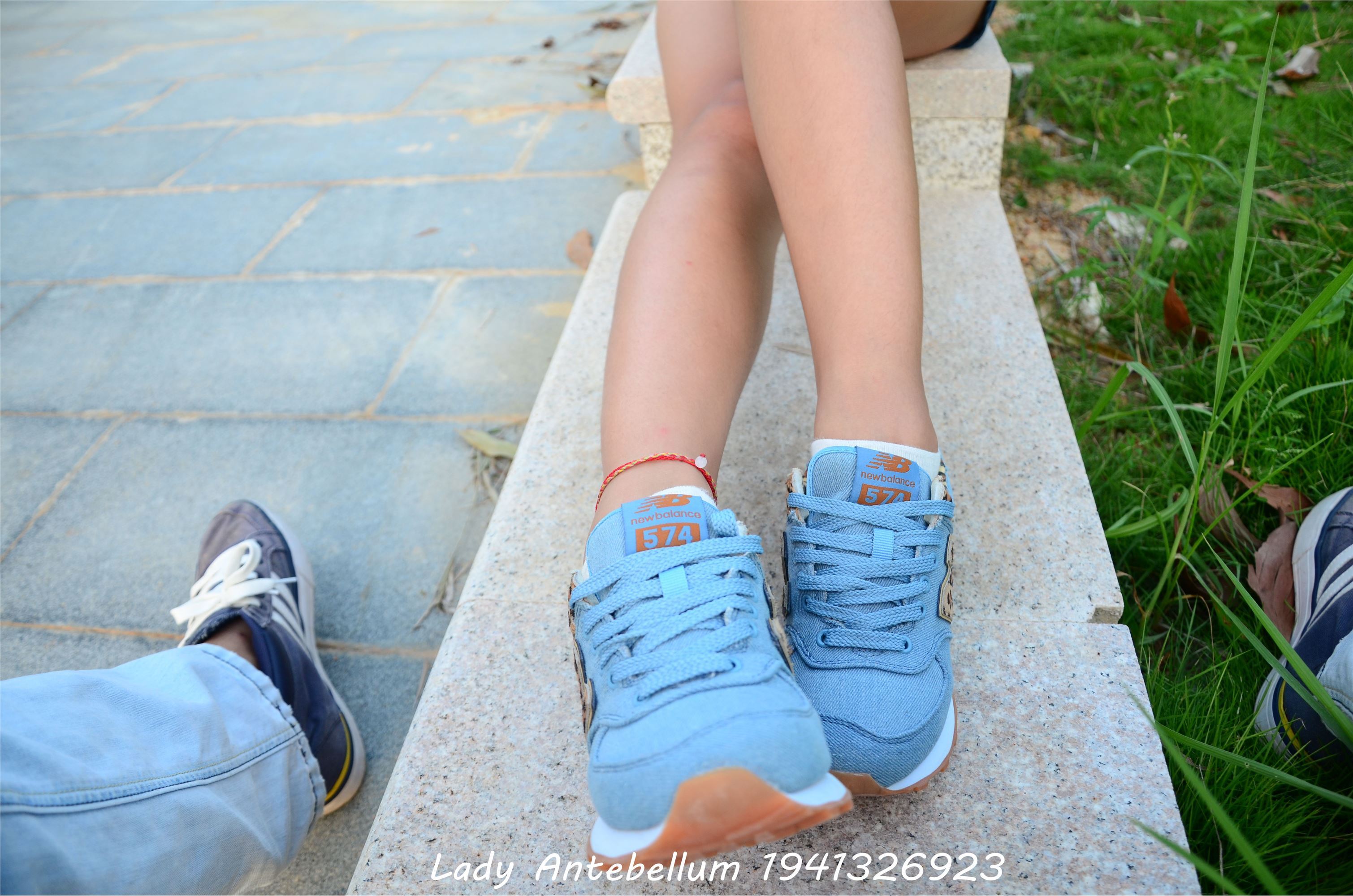 [战前女神] 恋足美腿棉袜女神级摄影套图 032