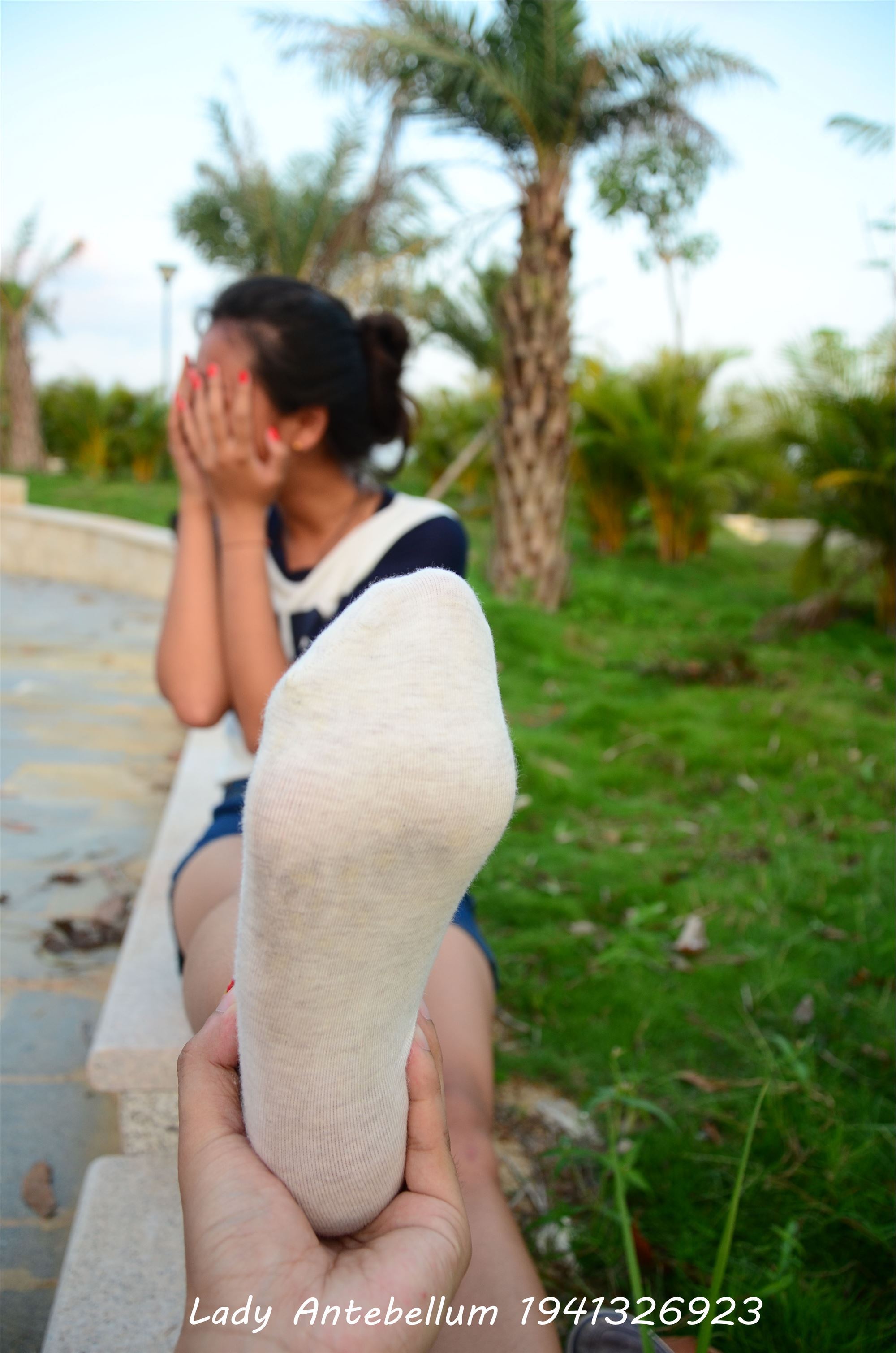 [战前女神] 恋足美腿棉袜女神级摄影套图 032