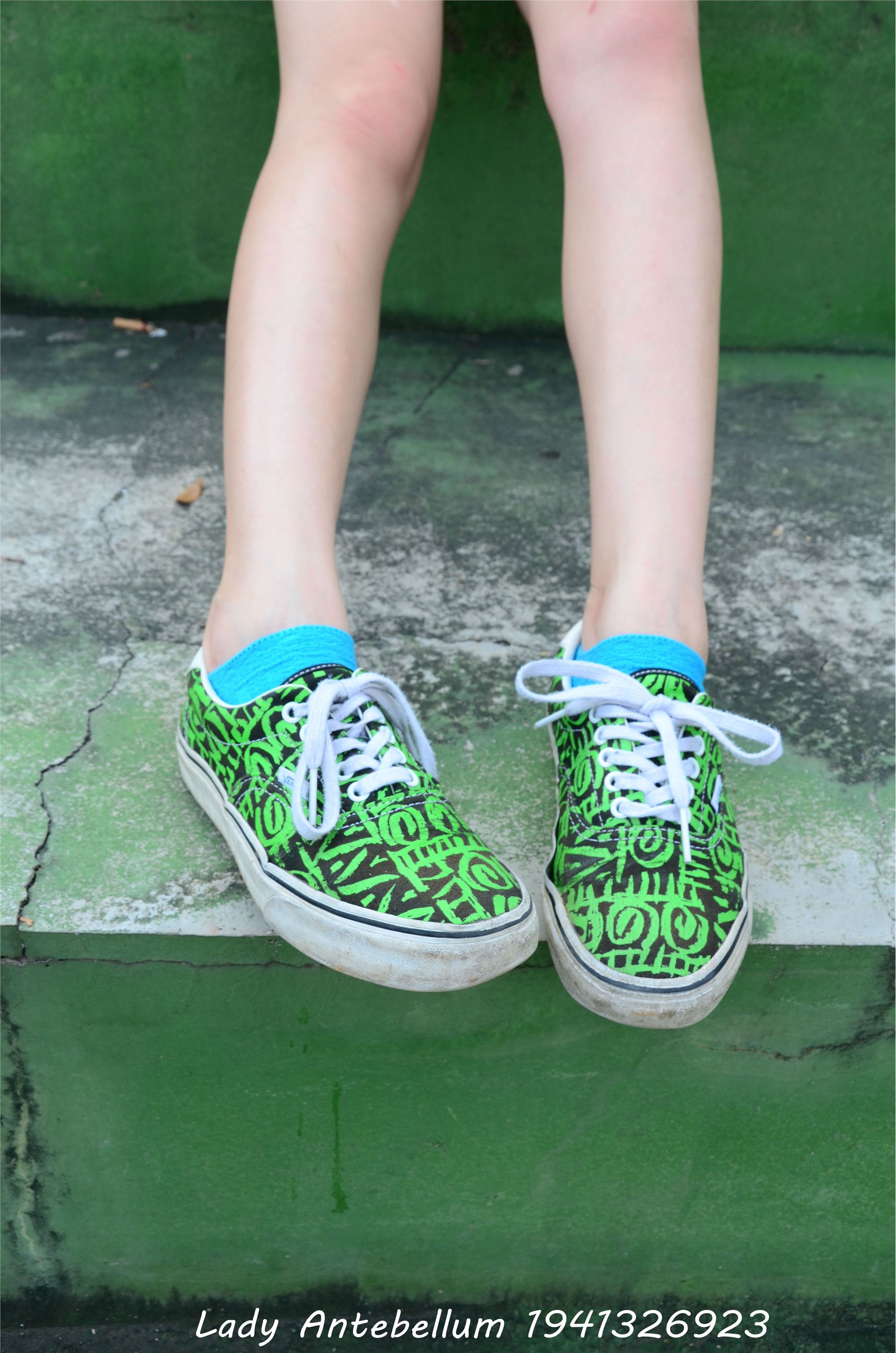 [战前女神] 恋足美腿棉袜女神级摄影套图 033