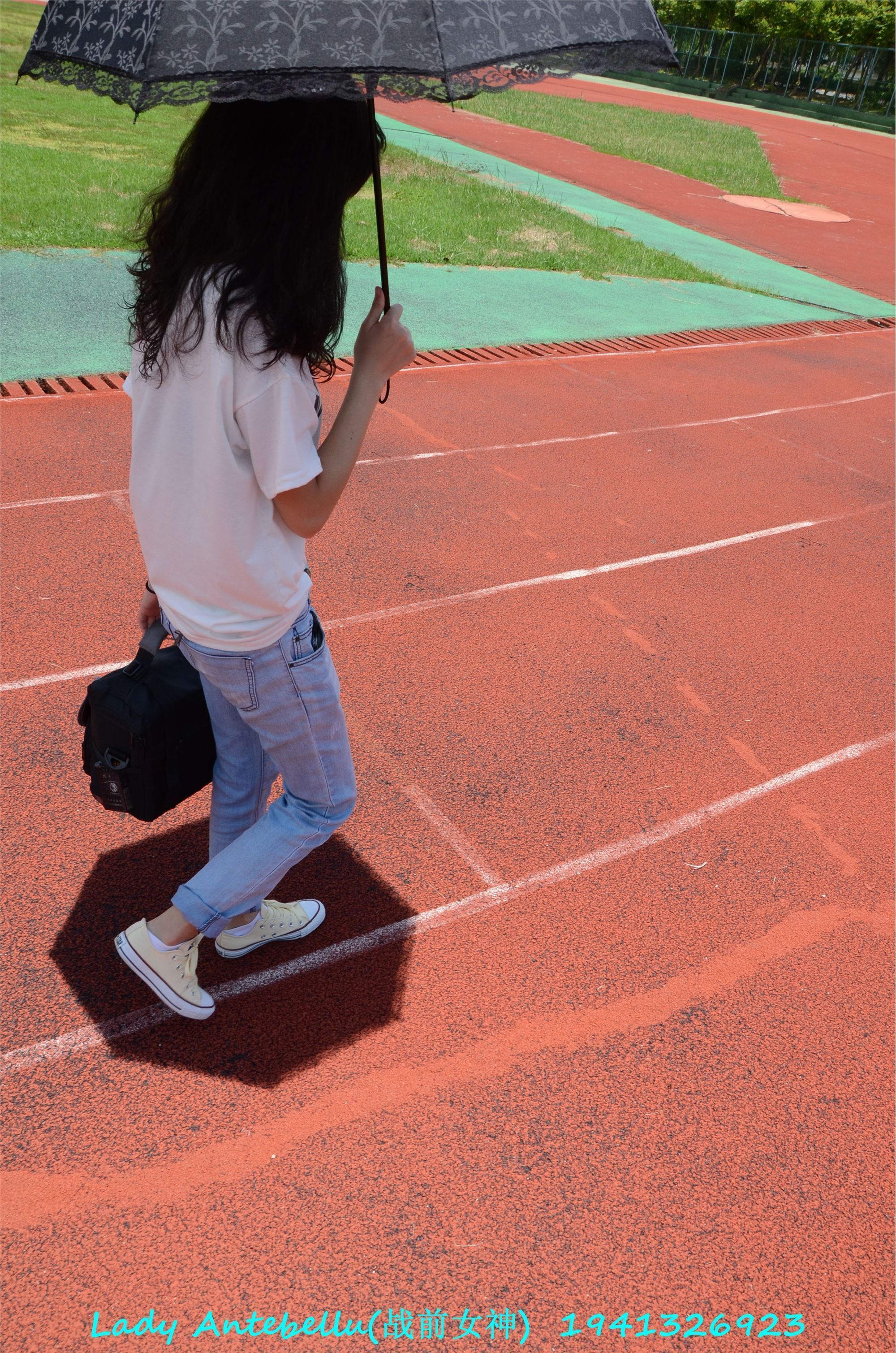 [战前女神] 恋足美腿棉袜女神级摄影套图 038