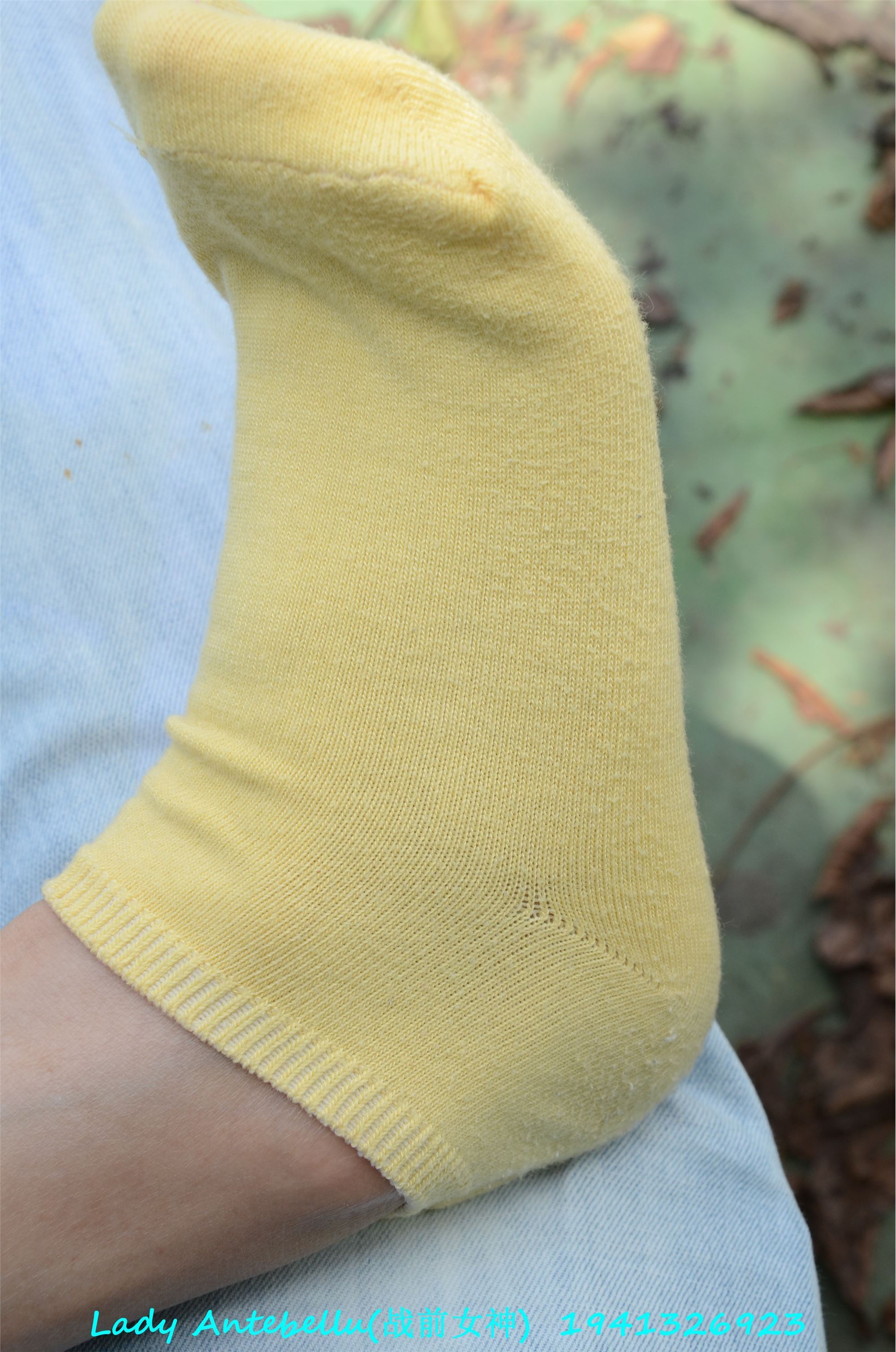 [战前女神] 恋足美腿棉袜女神级摄影套图 038