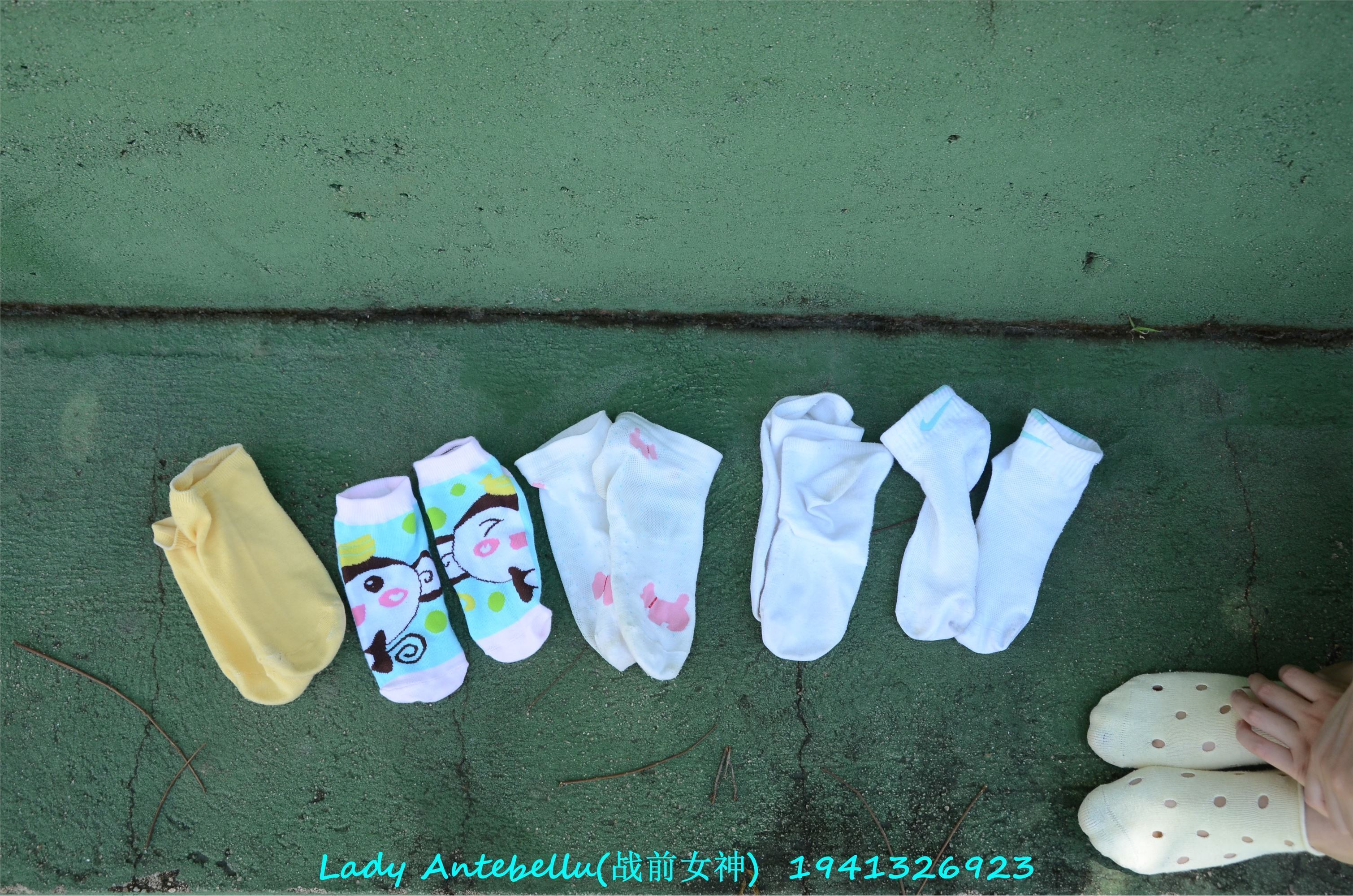 [战前女神] 恋足美腿棉袜女神级摄影套图 038