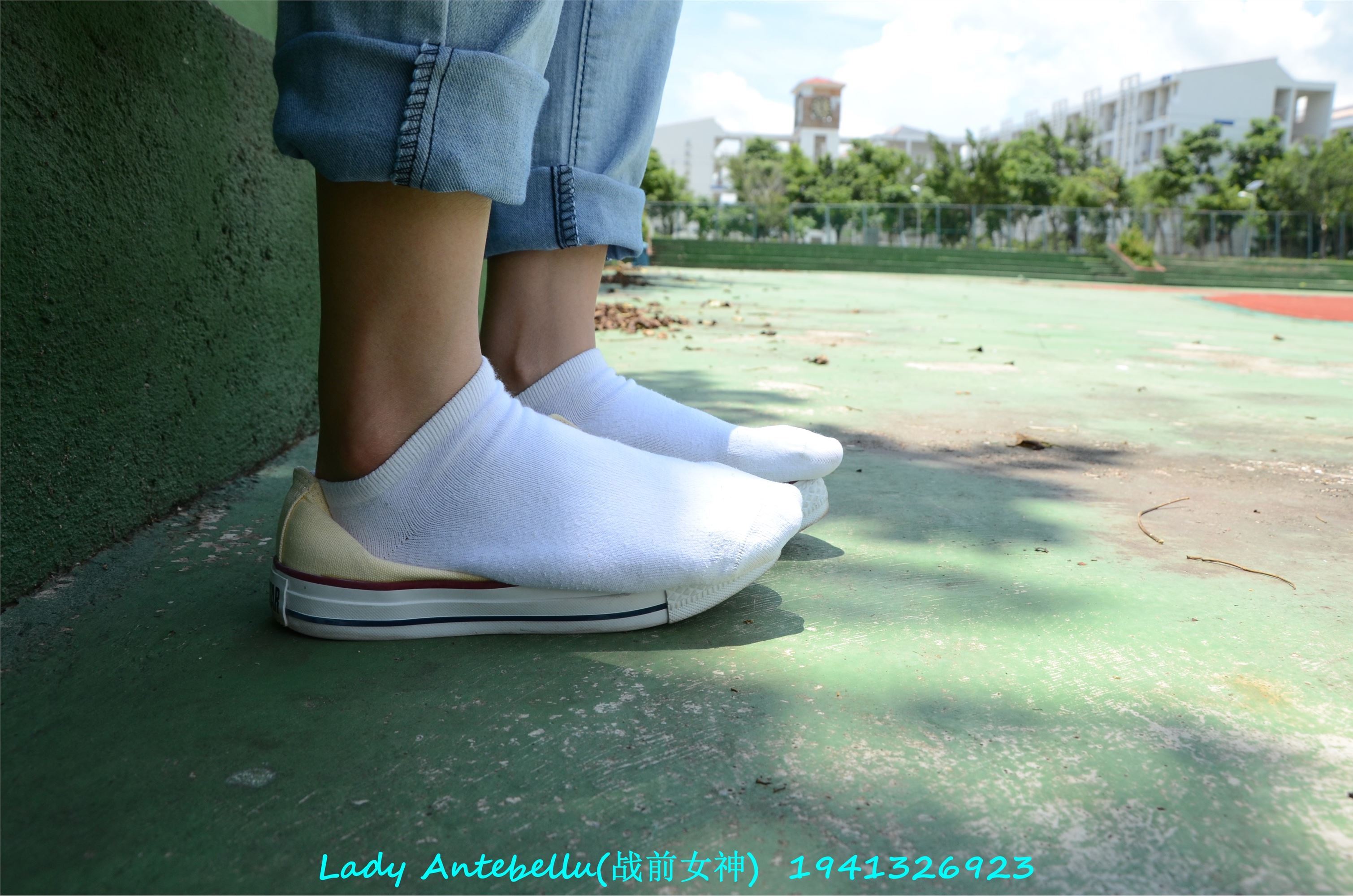 [战前女神] 恋足美腿棉袜女神级摄影套图 038