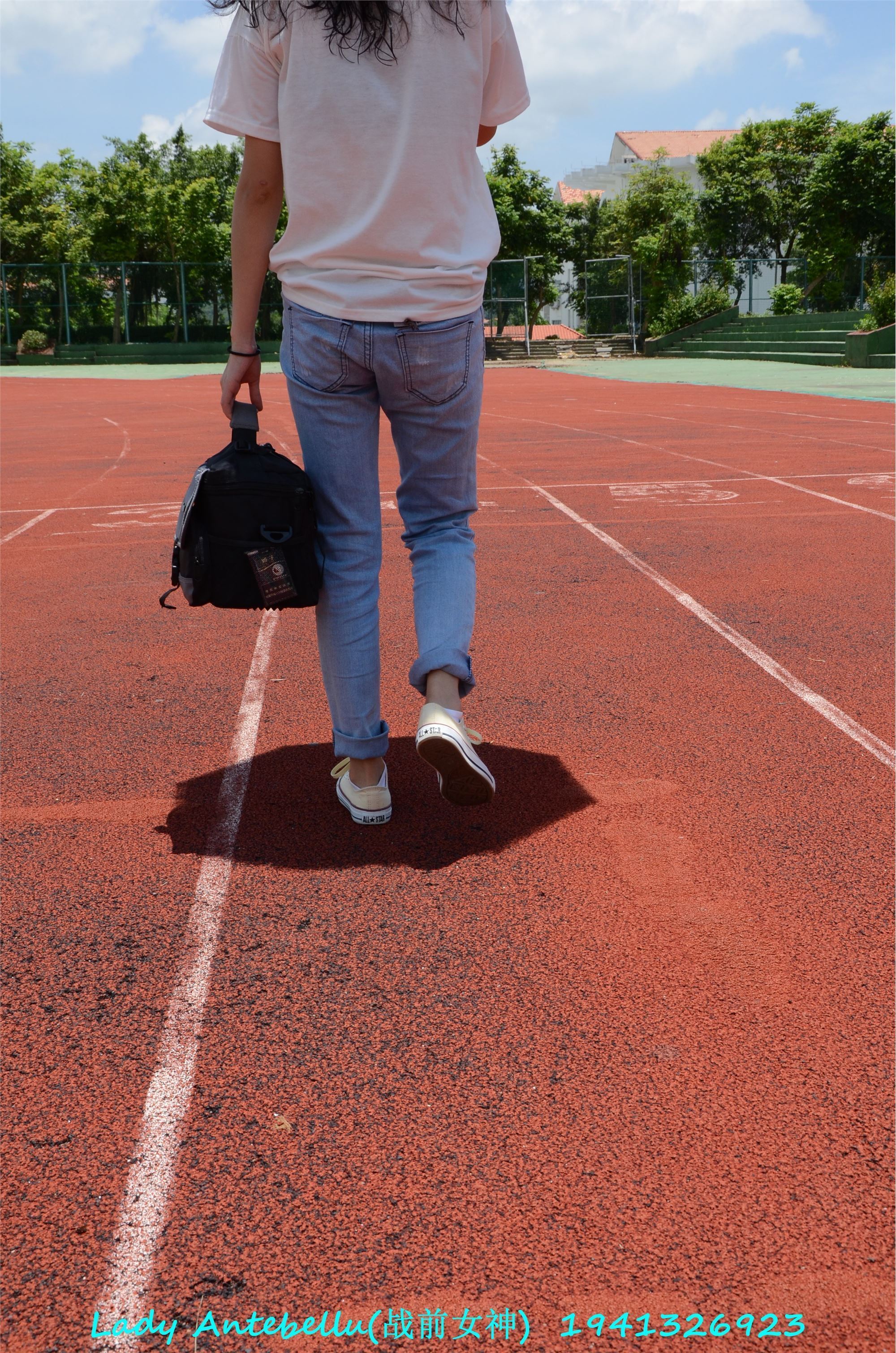 [战前女神] 恋足美腿棉袜女神级摄影套图 038