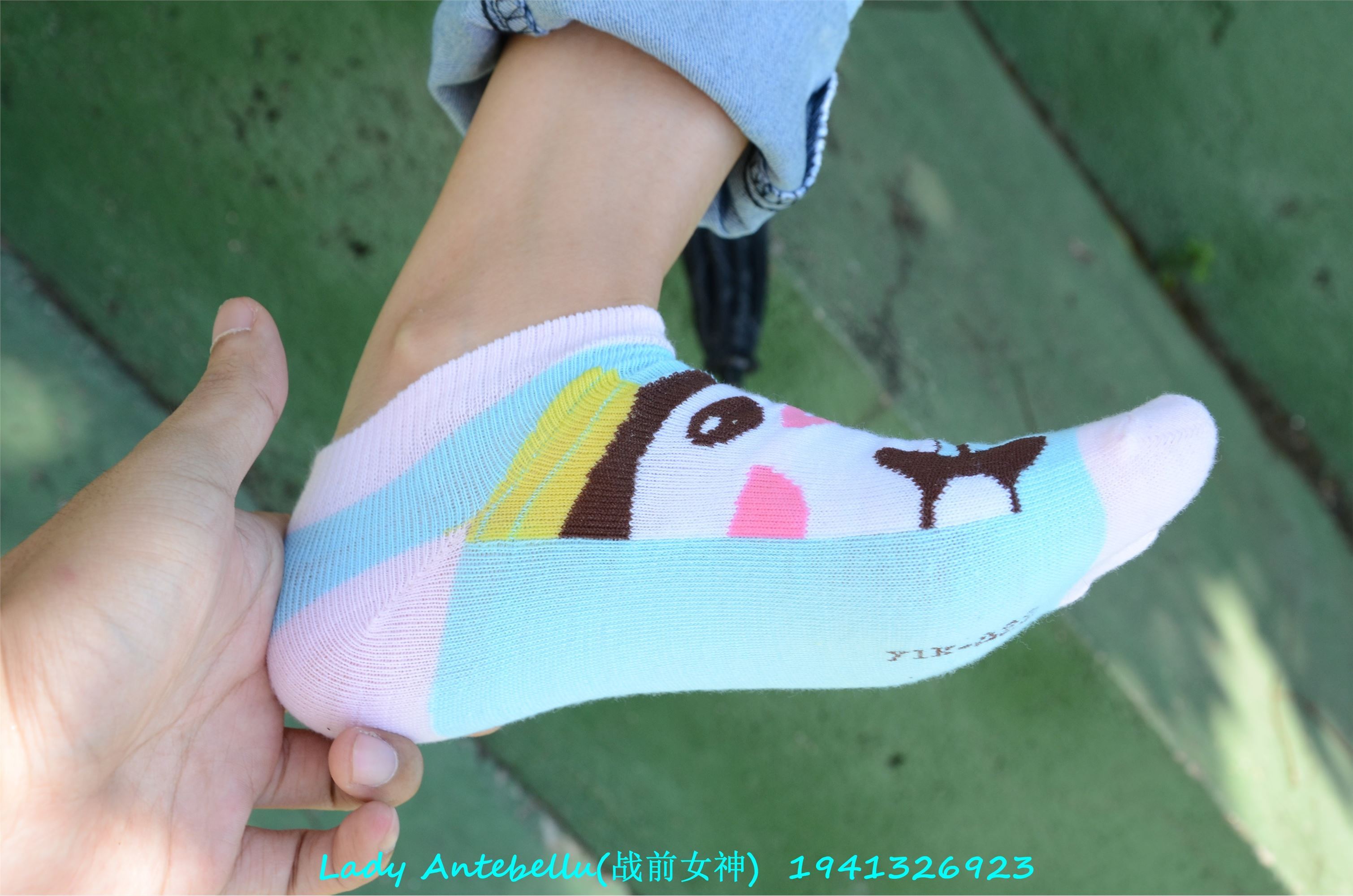 [战前女神] 恋足美腿棉袜女神级摄影套图 038