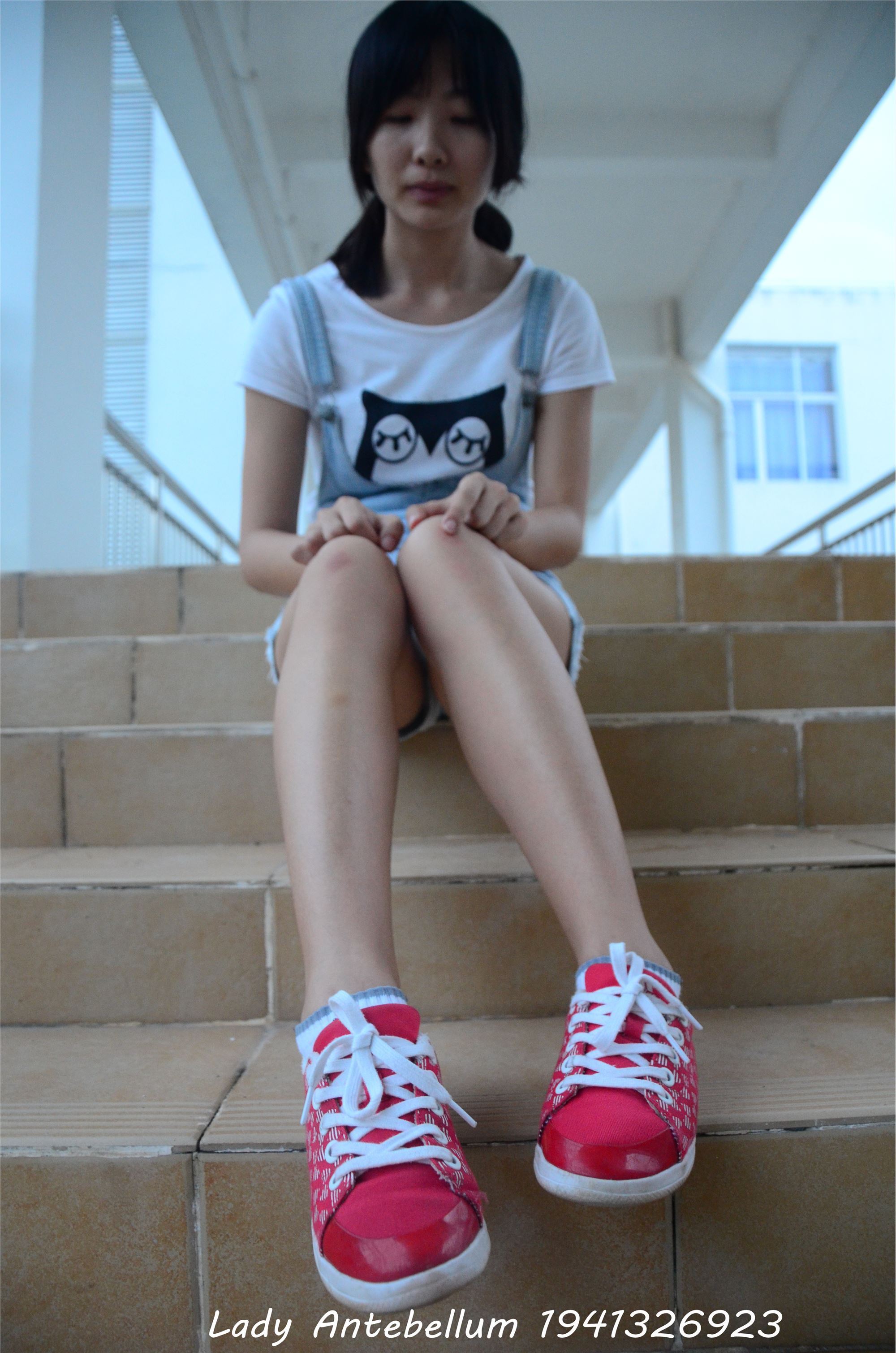 [战前女神] 恋足美腿棉袜女神级摄影套图 039