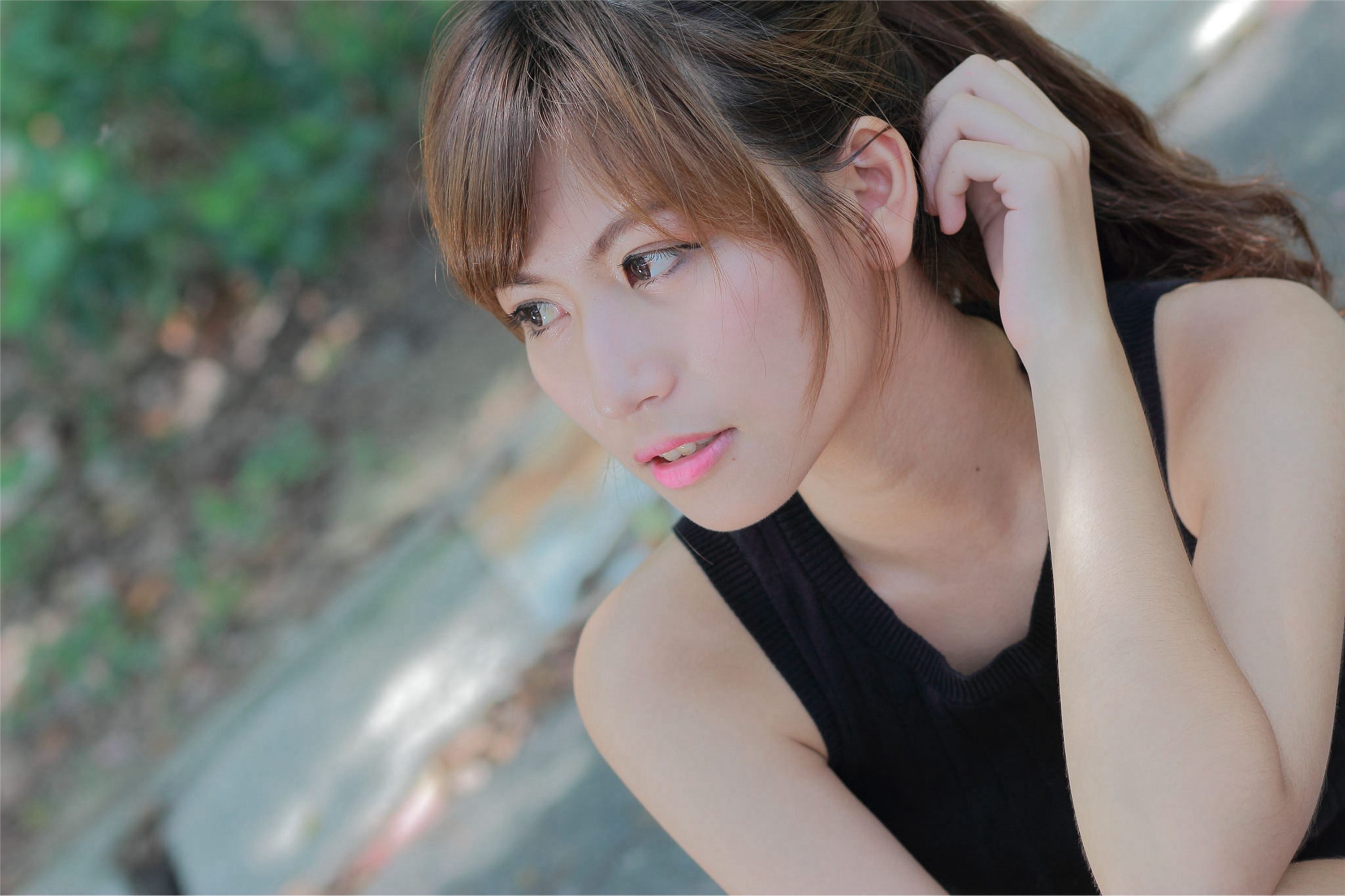 制服の女生 No.001 林温蒂