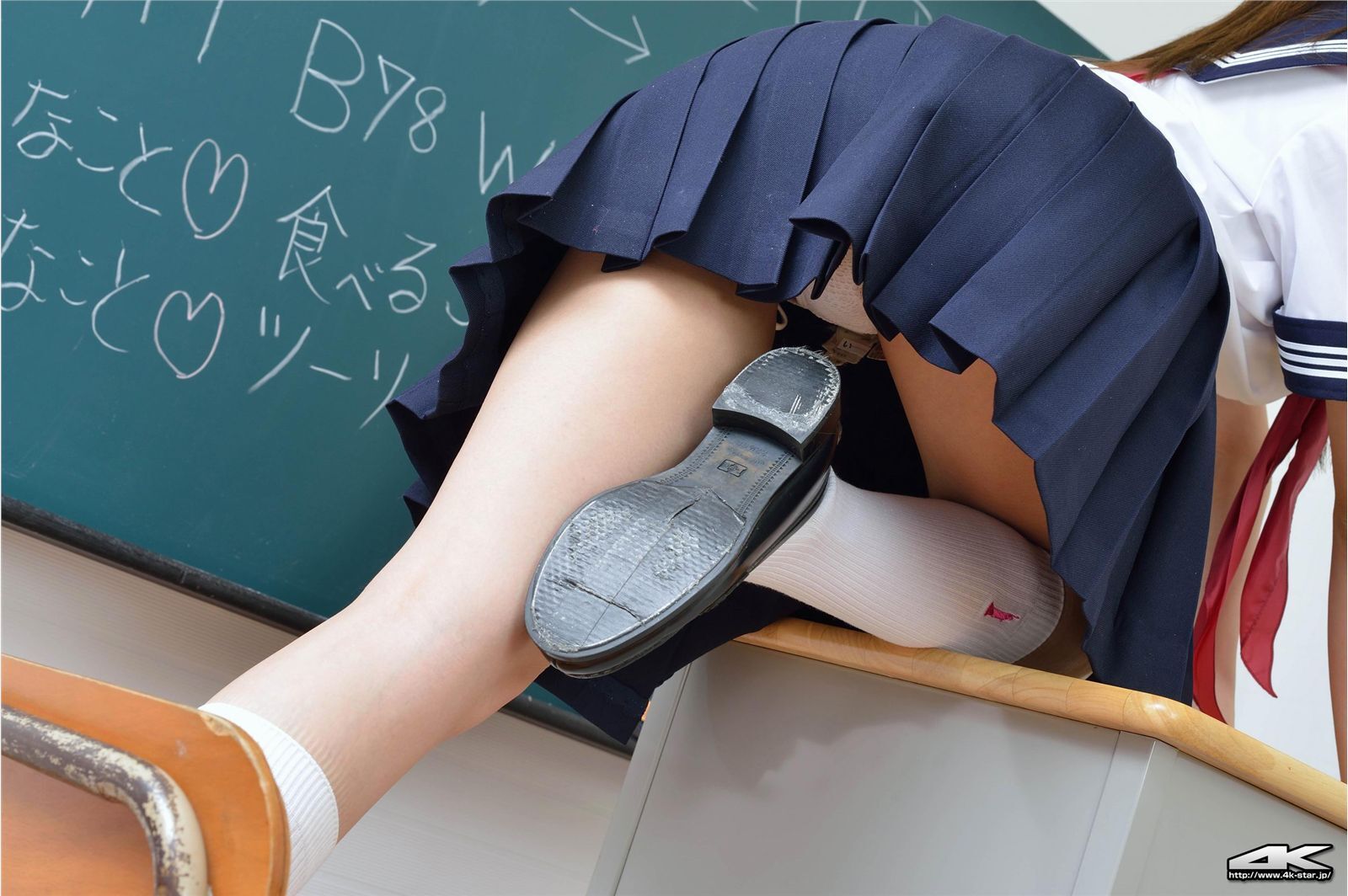 [4K-Star] 2013.07.24 NO.00204 誉田みに セーラー服