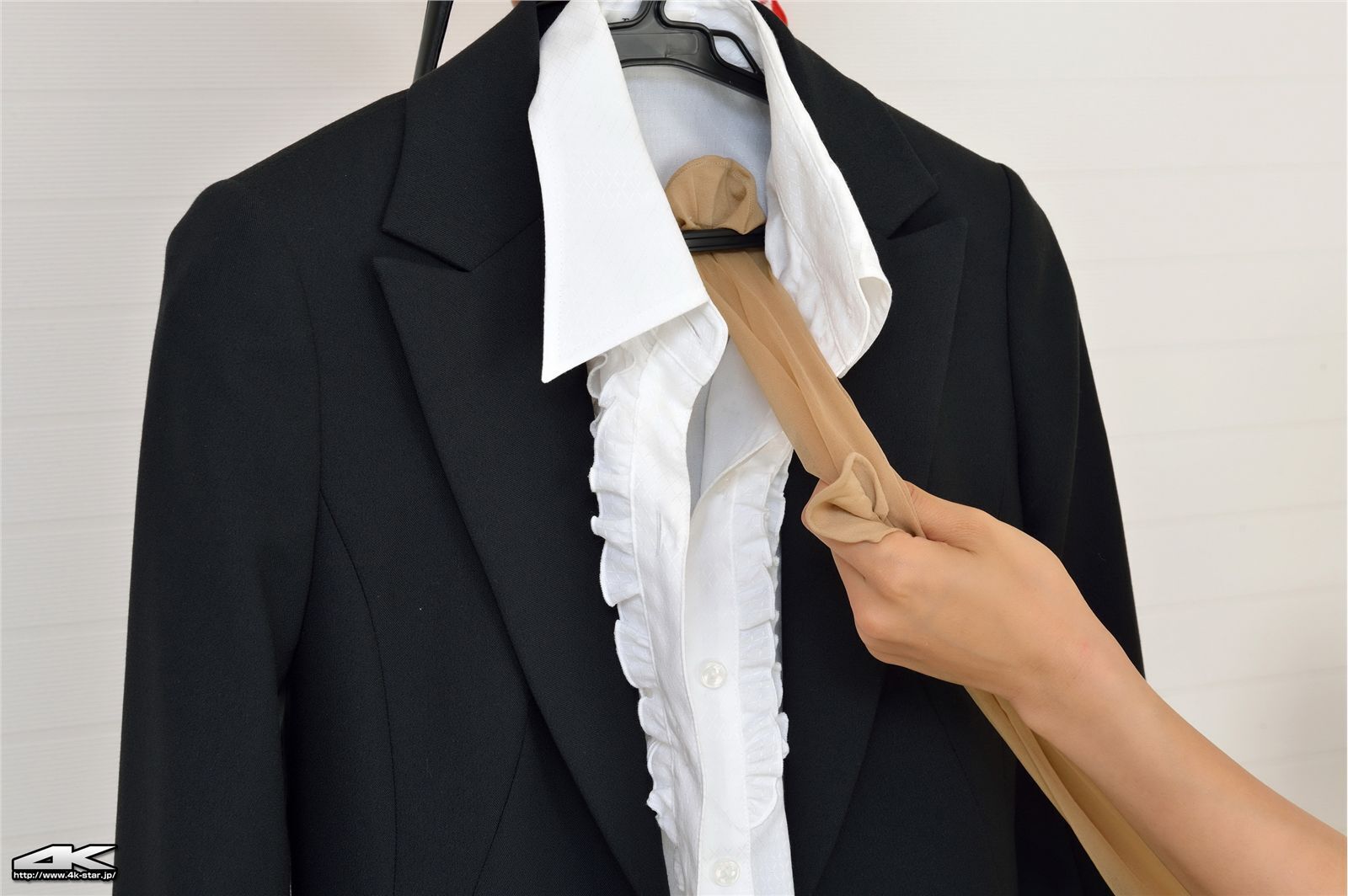 [4K-Star]NO.0064 伊東りな「スーツ」　日本性感美女丝袜诱惑