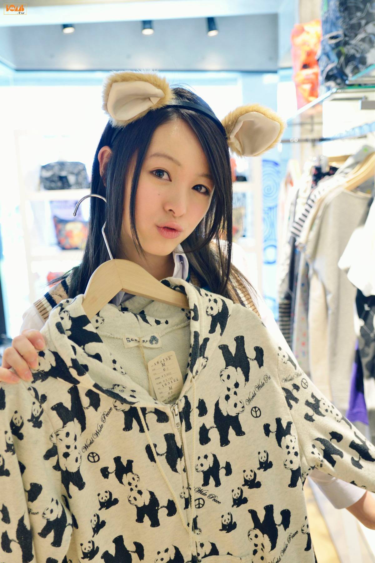 Bomb.tv GRavURE Channel 2011.05 Part.01