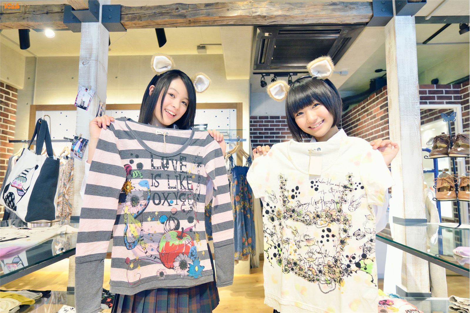 Bomb.tv GRavURE Channel 2011.05 Part.01