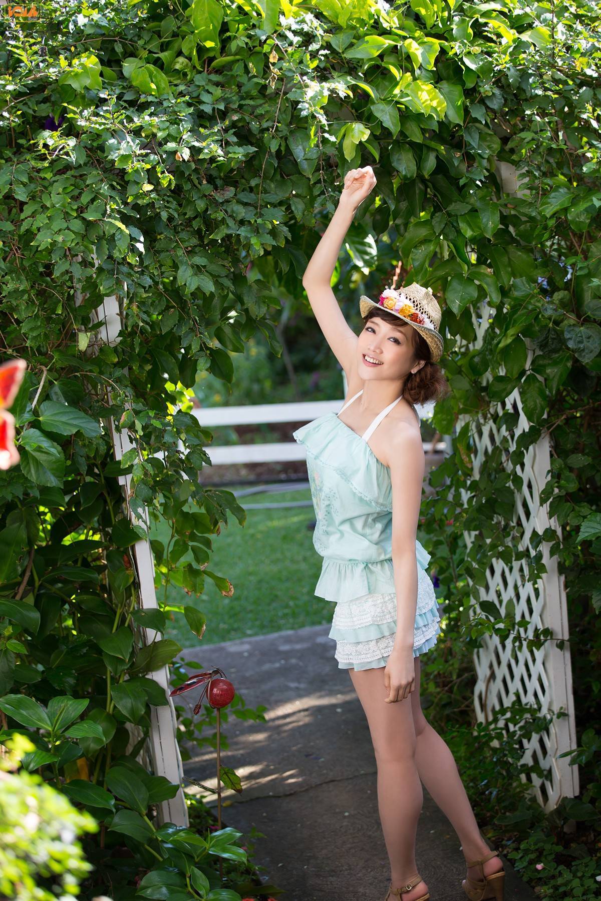 [Bomb.tv] 2013.08.01 2013年8月 佐藤江梨子