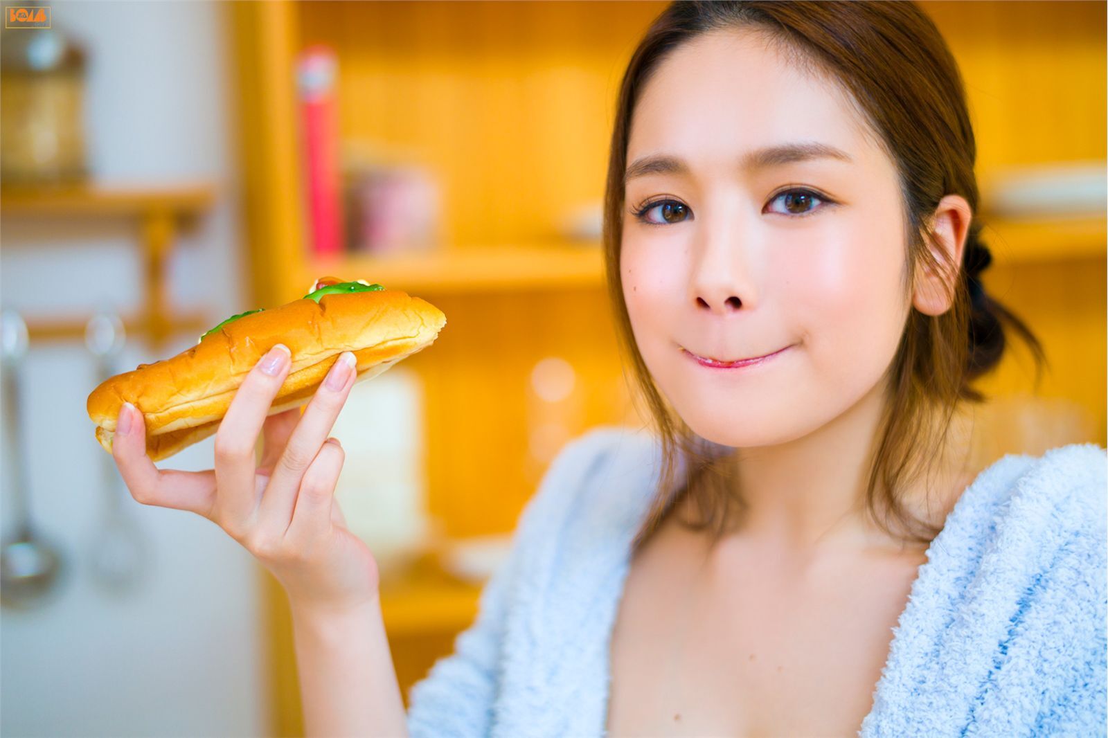 [BOMB.tv] 2014-01-01 GRavURE Channel 2014年01月号 Miwako Kakei 筧美和子