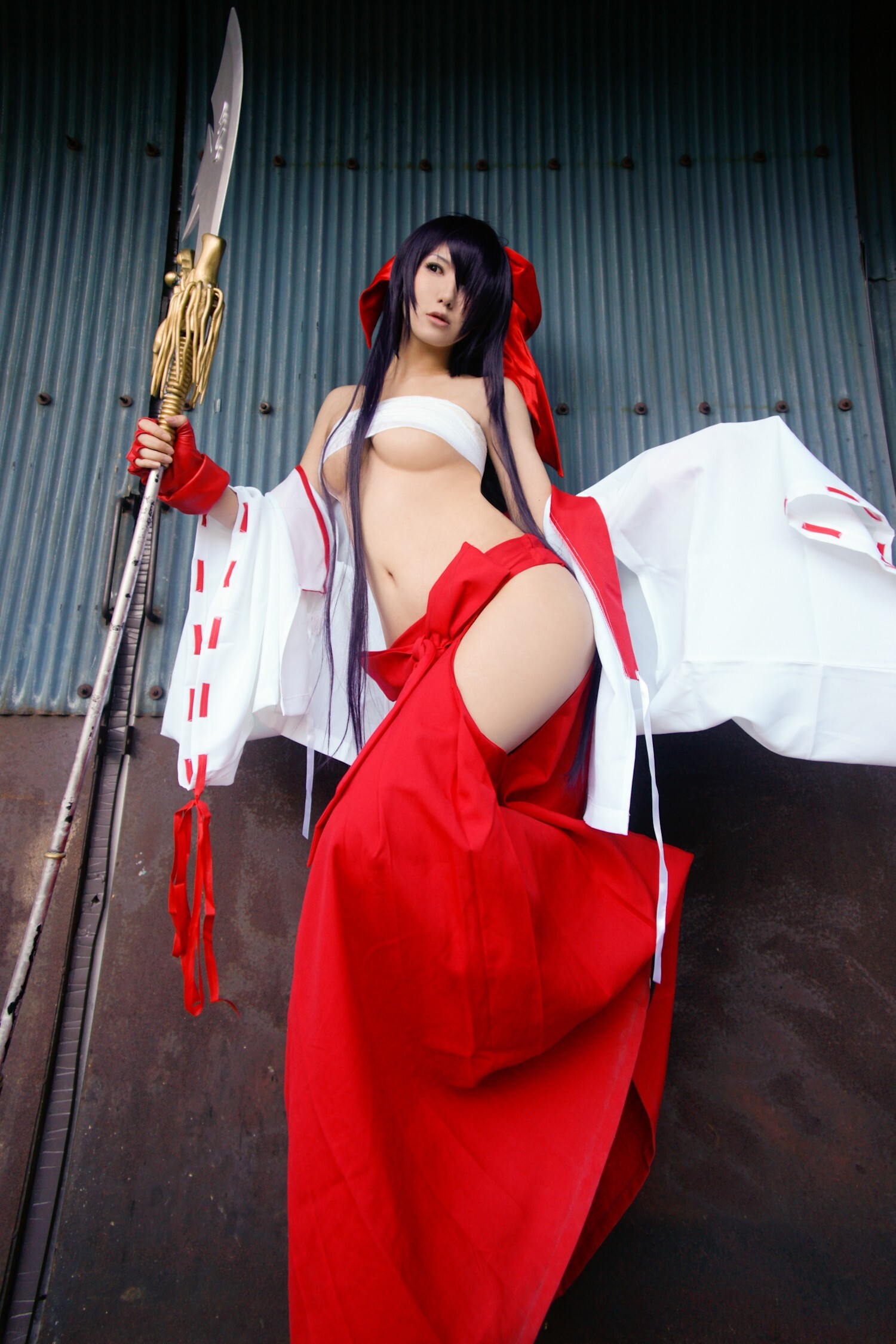 [Cosplay] 2013.12.07 Ultra hot Kanu Unchou in priestess dress