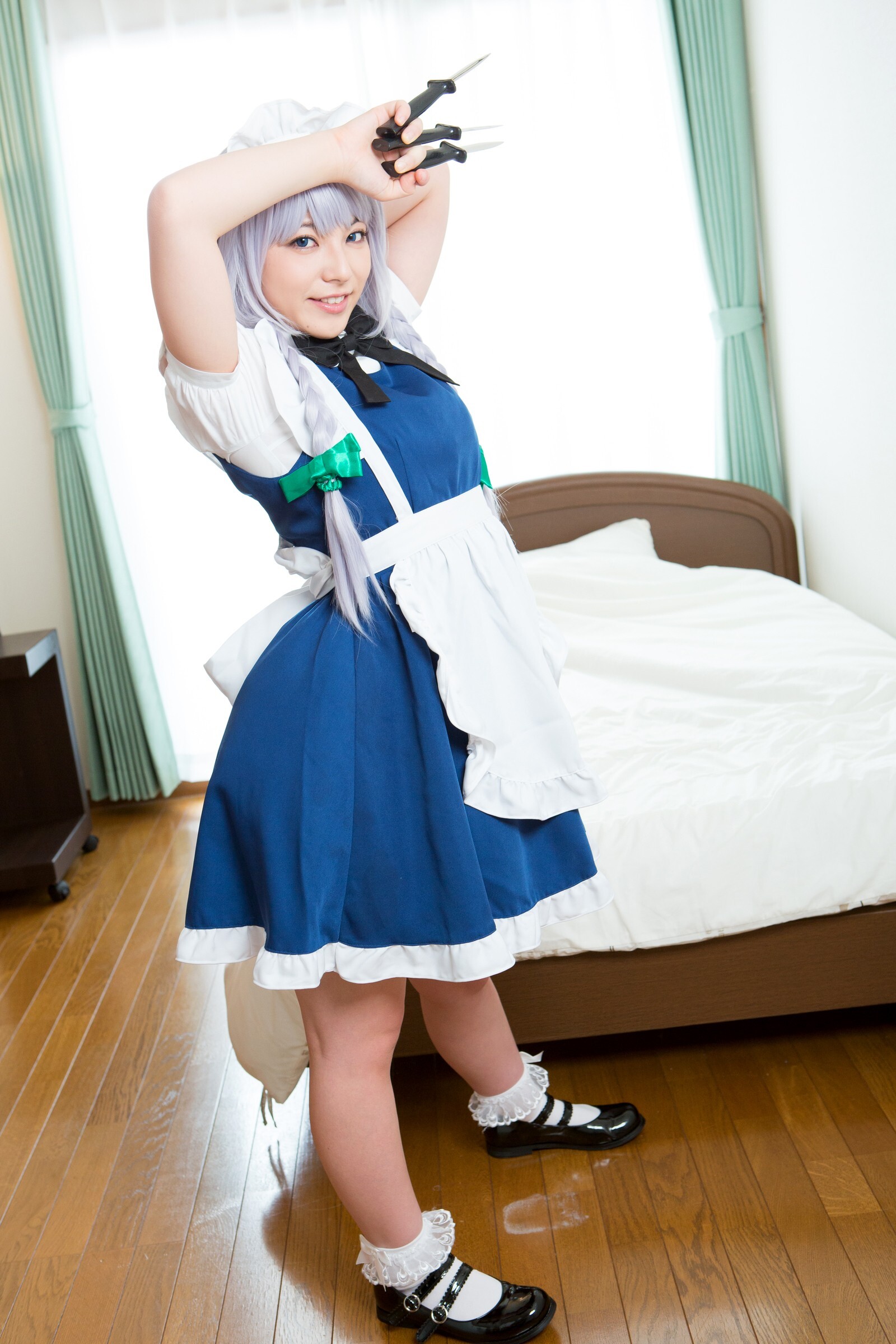 [Cosplay] 2013.04.13 Touhou Project - Izayoi Sakuya great body and shaved pussy