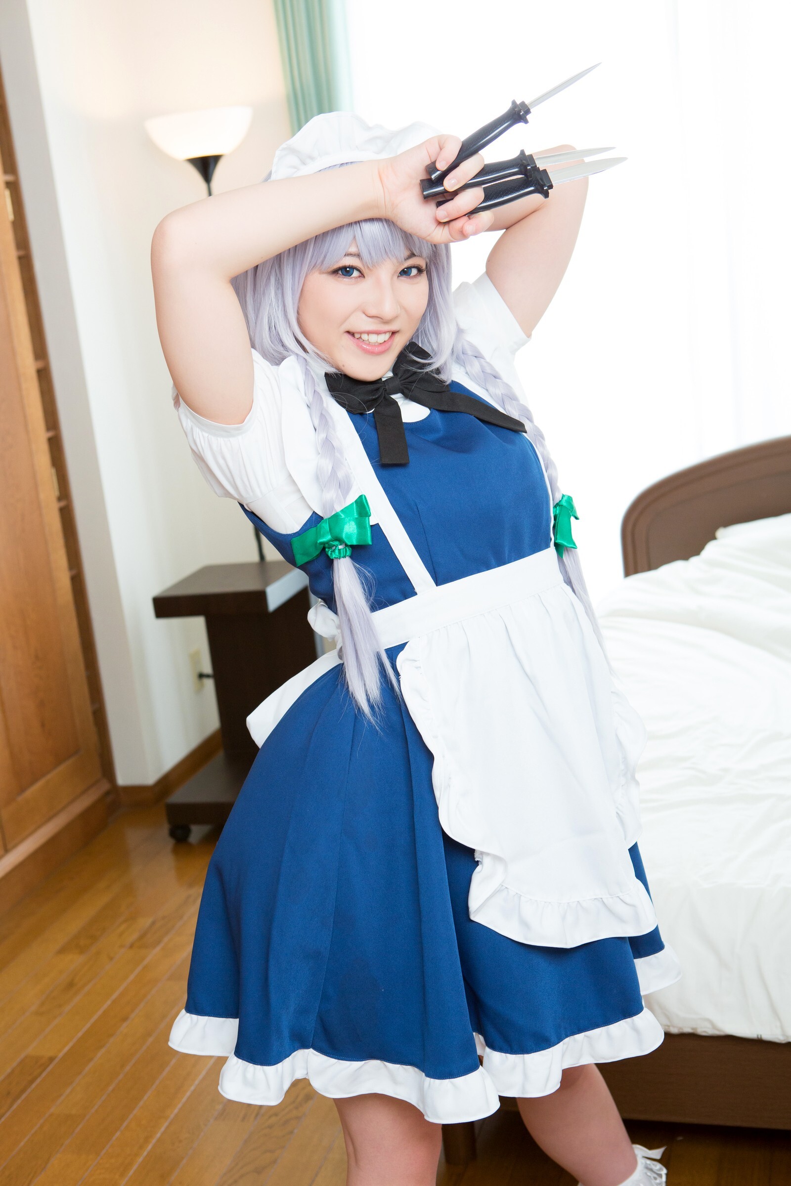 [Cosplay] 2013.04.13 Touhou Project - Izayoi Sakuya great body and shaved pussy