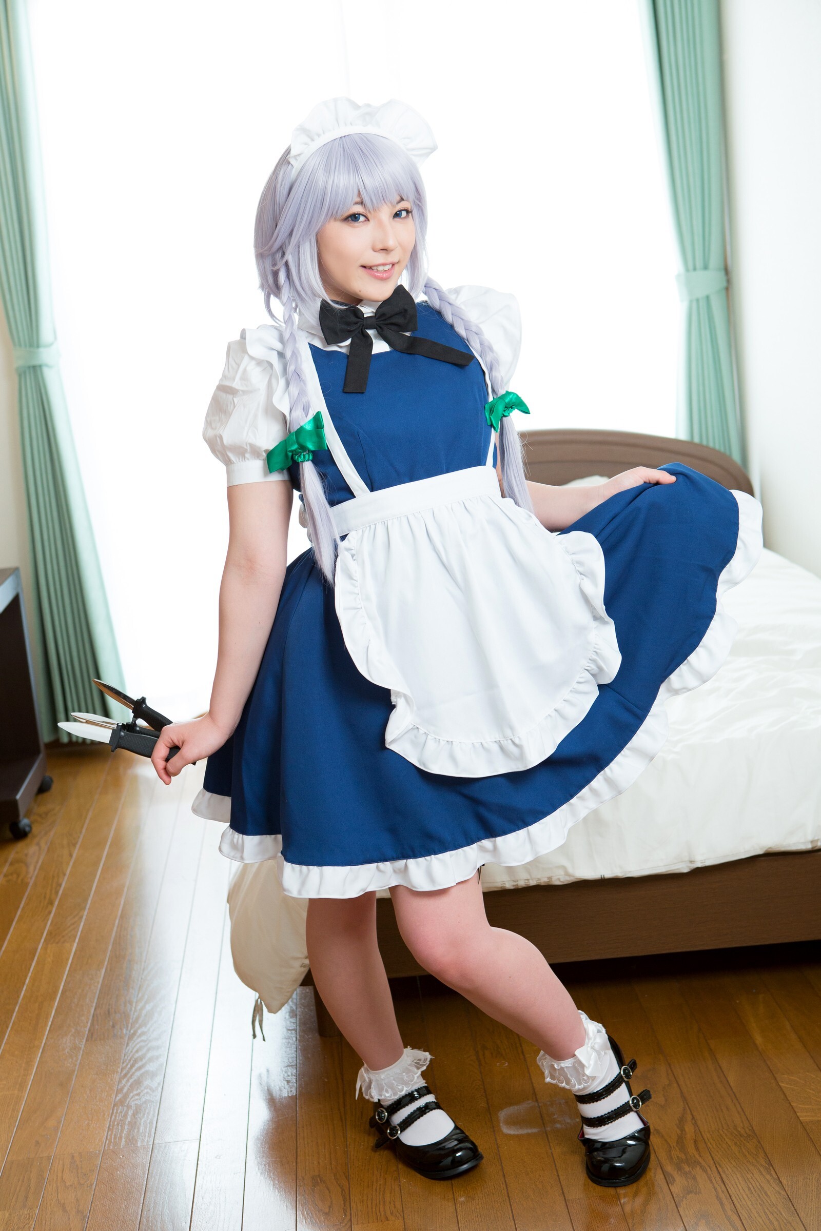 [Cosplay] 2013.04.13 Touhou Project - Izayoi Sakuya great body and shaved pussy