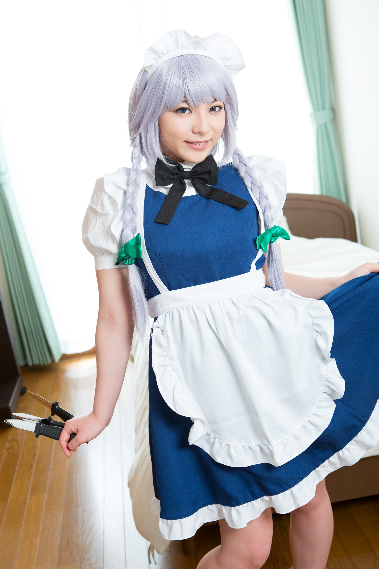 [Cosplay] 2013.04.13 Touhou Project - Izayoi Sakuya great body and shaved pussy