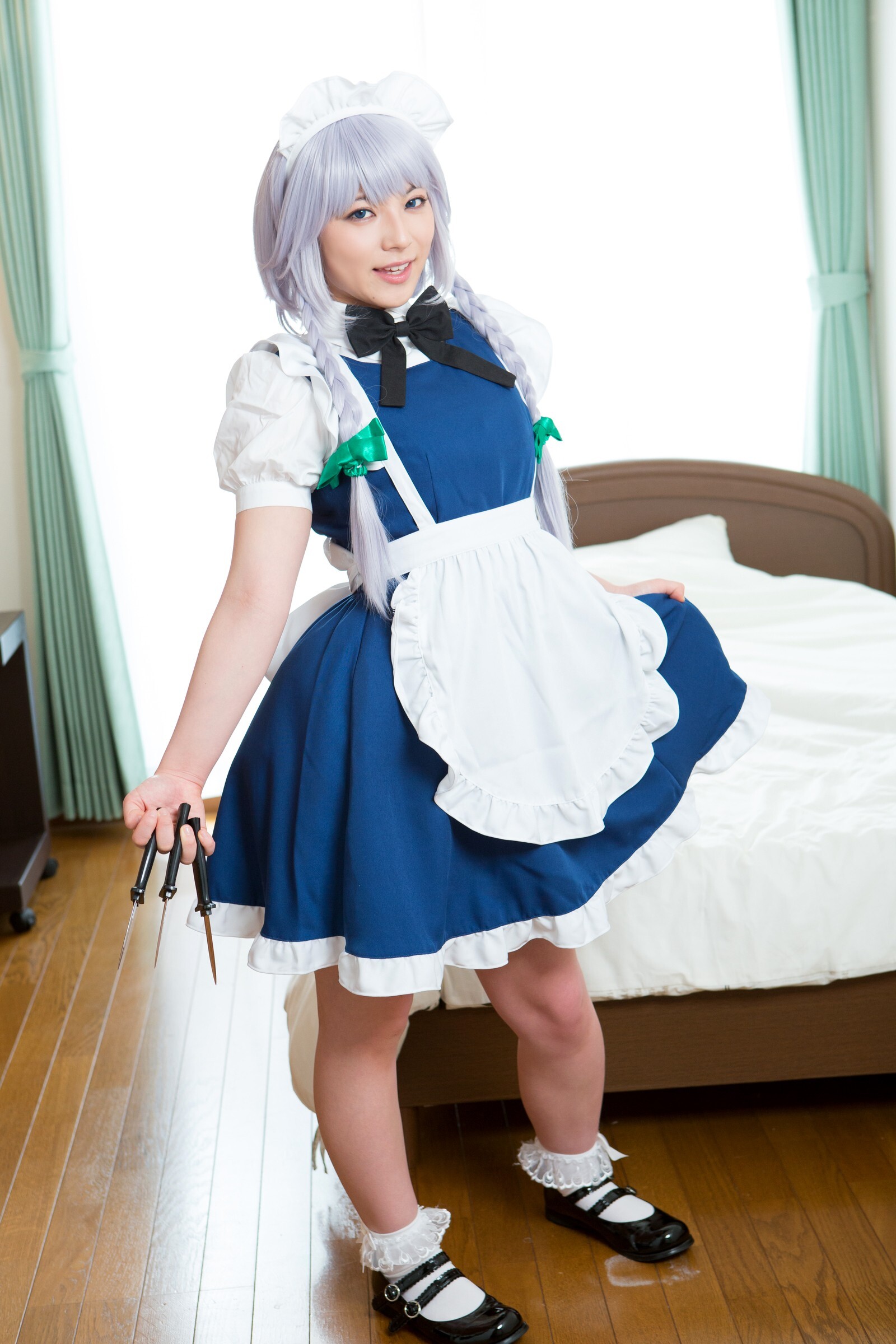 [Cosplay] 2013.04.13 Touhou Project - Izayoi Sakuya great body and shaved pussy