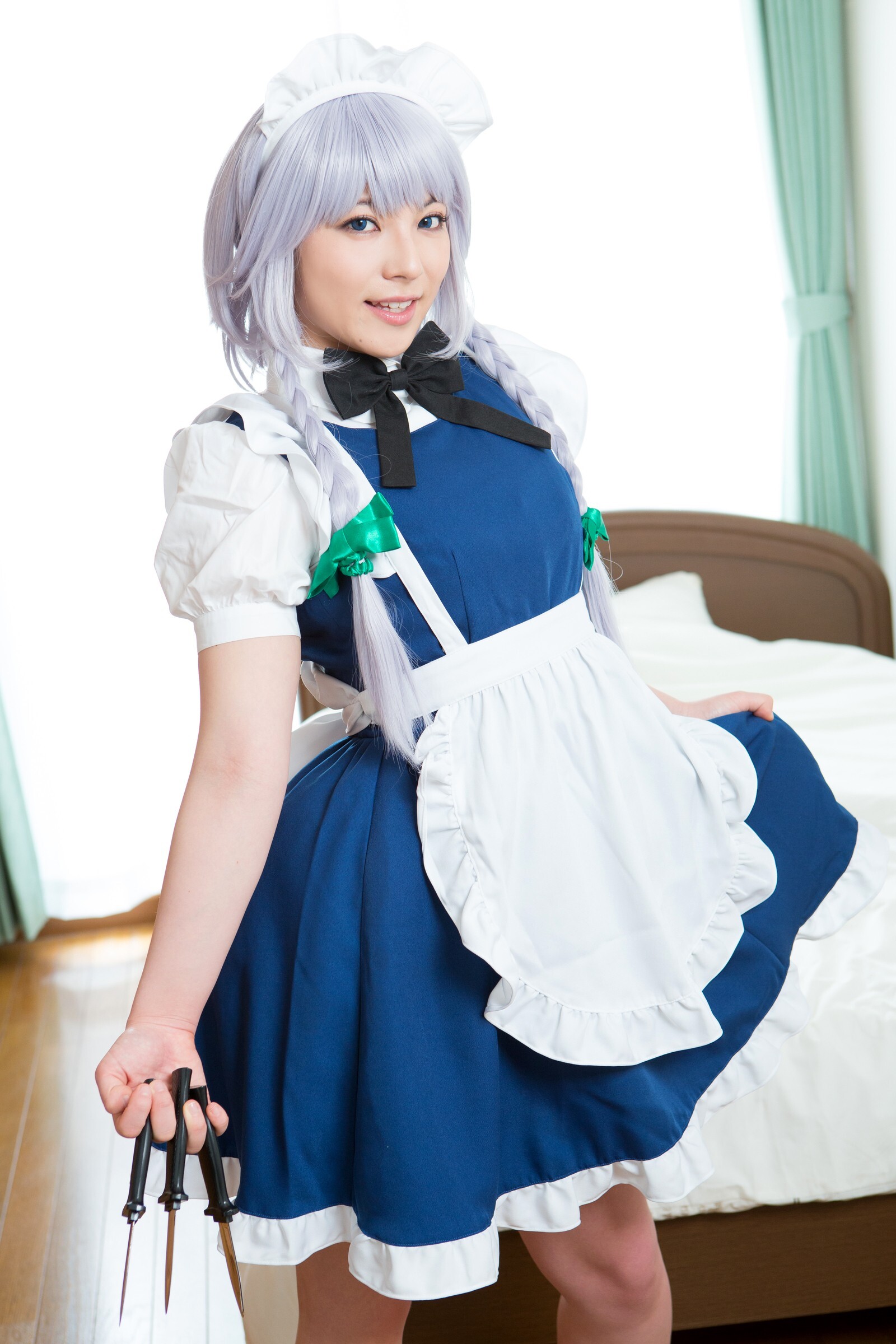 [Cosplay] 2013.04.13 Touhou Project - Izayoi Sakuya great body and shaved pussy