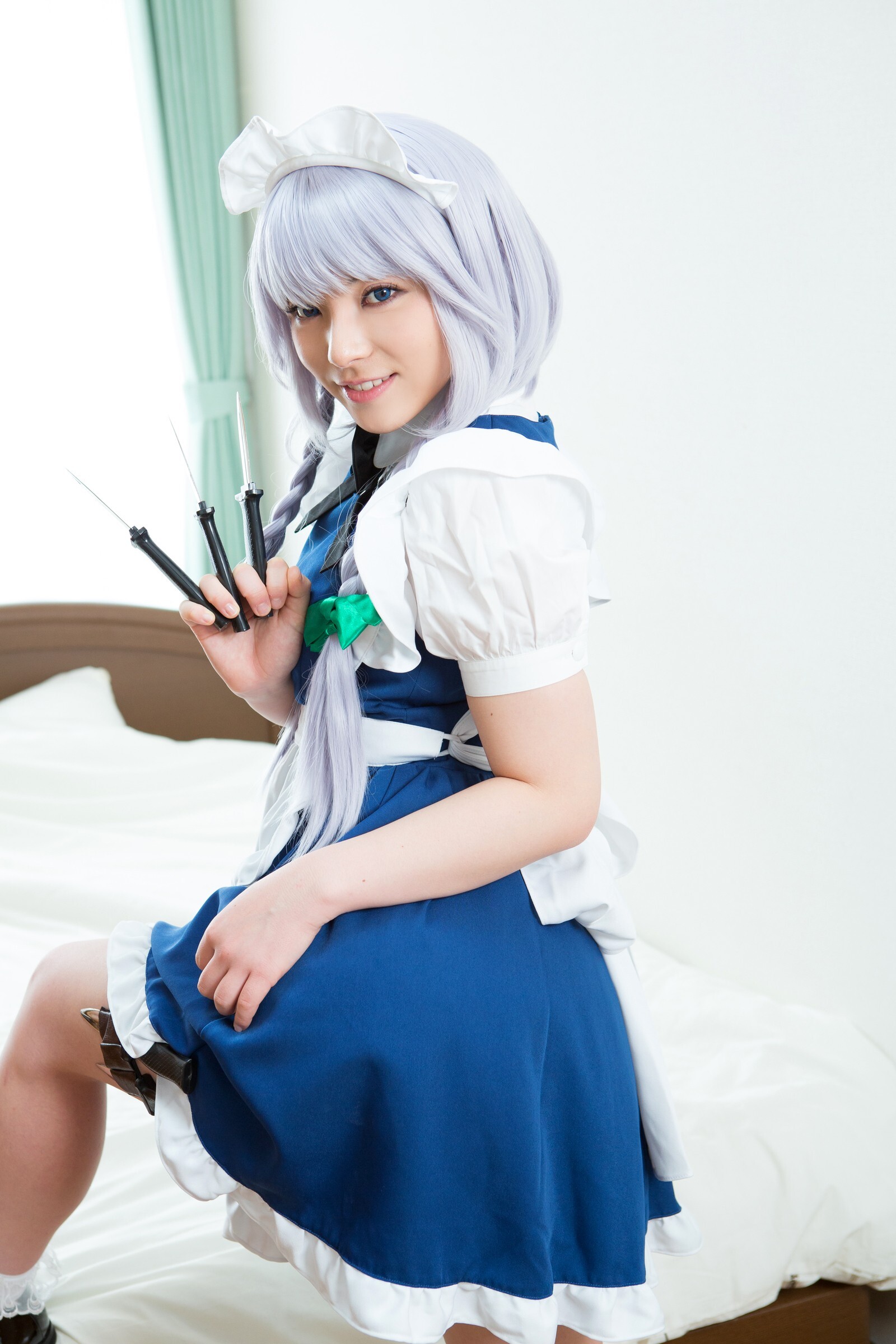 [Cosplay] 2013.04.13 Touhou Project - Izayoi Sakuya great body and shaved pussy