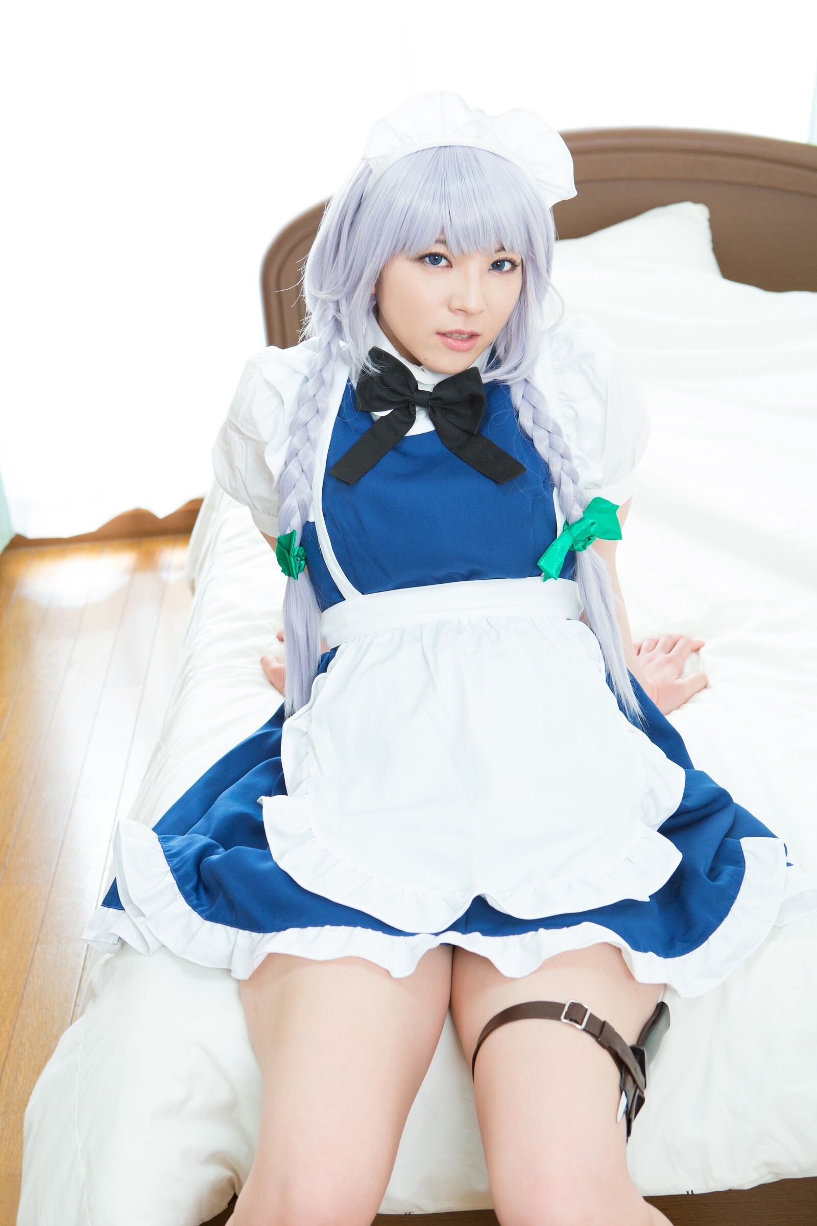 [Cosplay] 2013.04.13 Touhou Project - Izayoi Sakuya great body and shaved pussy