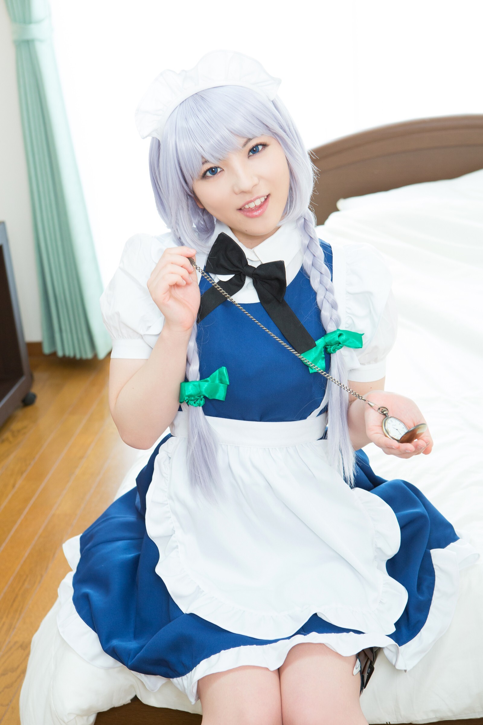 [Cosplay] 2013.04.13 Touhou Project - Izayoi Sakuya great body and shaved pussy