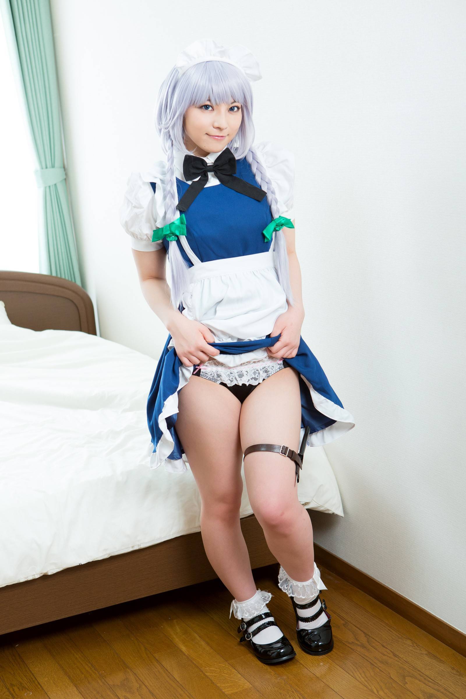 [Cosplay] 2013.04.13 Touhou Project - Izayoi Sakuya great body and shaved pussy