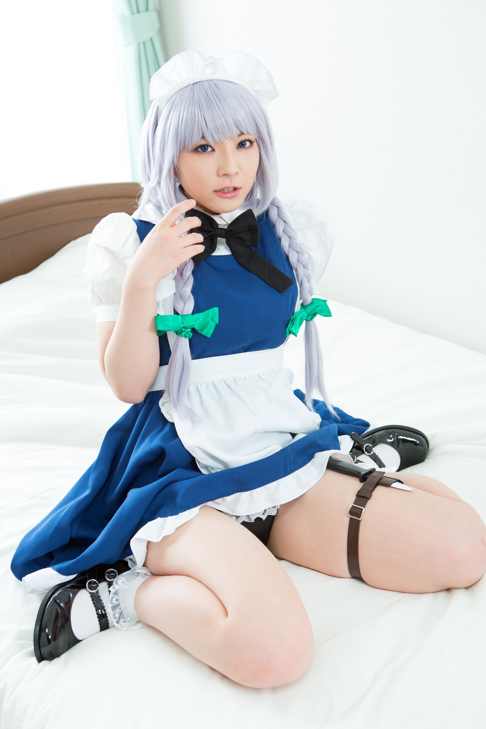 [Cosplay] 2013.04.13 Touhou Project - Izayoi Sakuya great body and shaved pussy