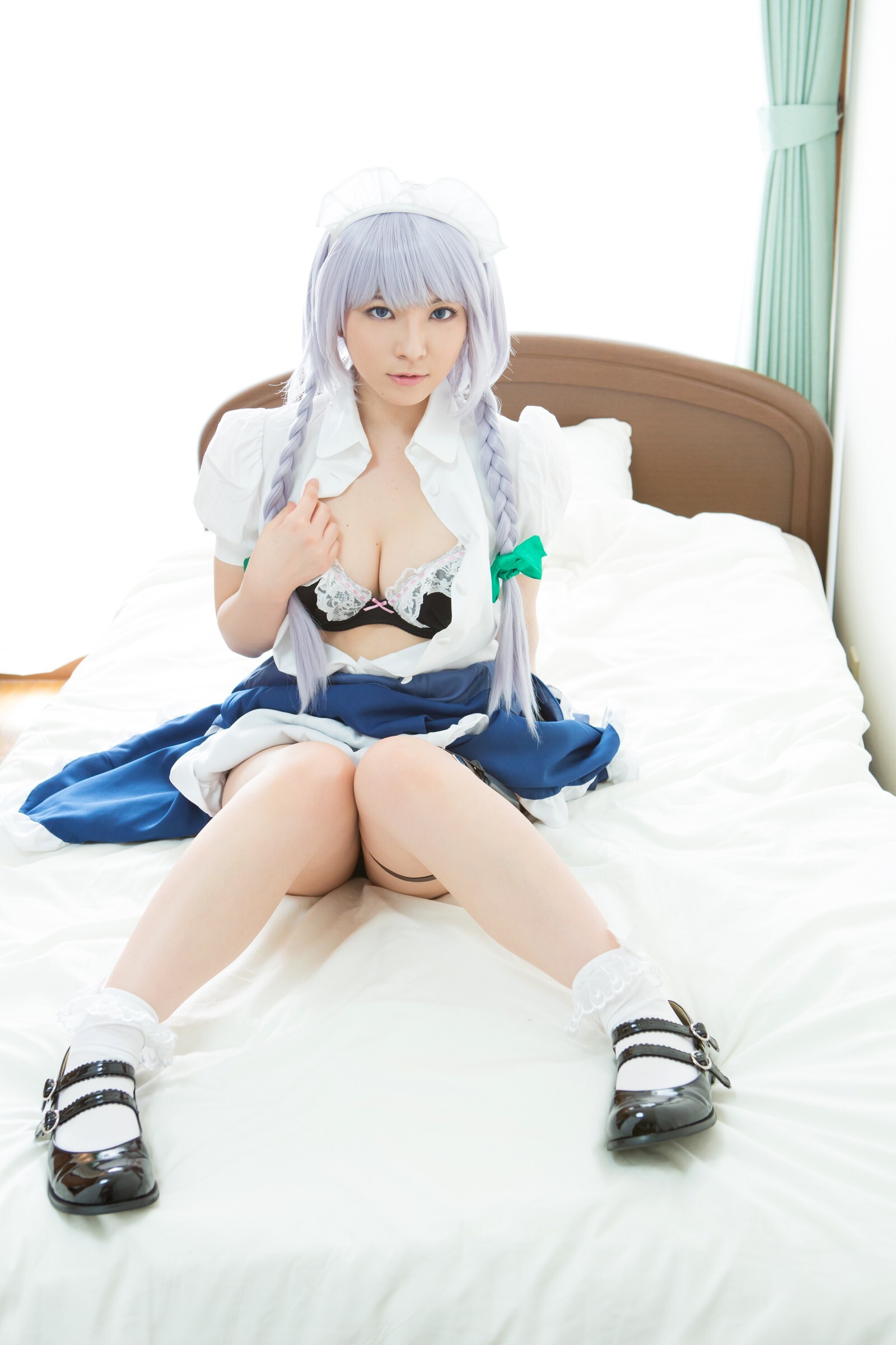 [Cosplay] 2013.04.13 Touhou Project - Izayoi Sakuya great body and shaved pussy