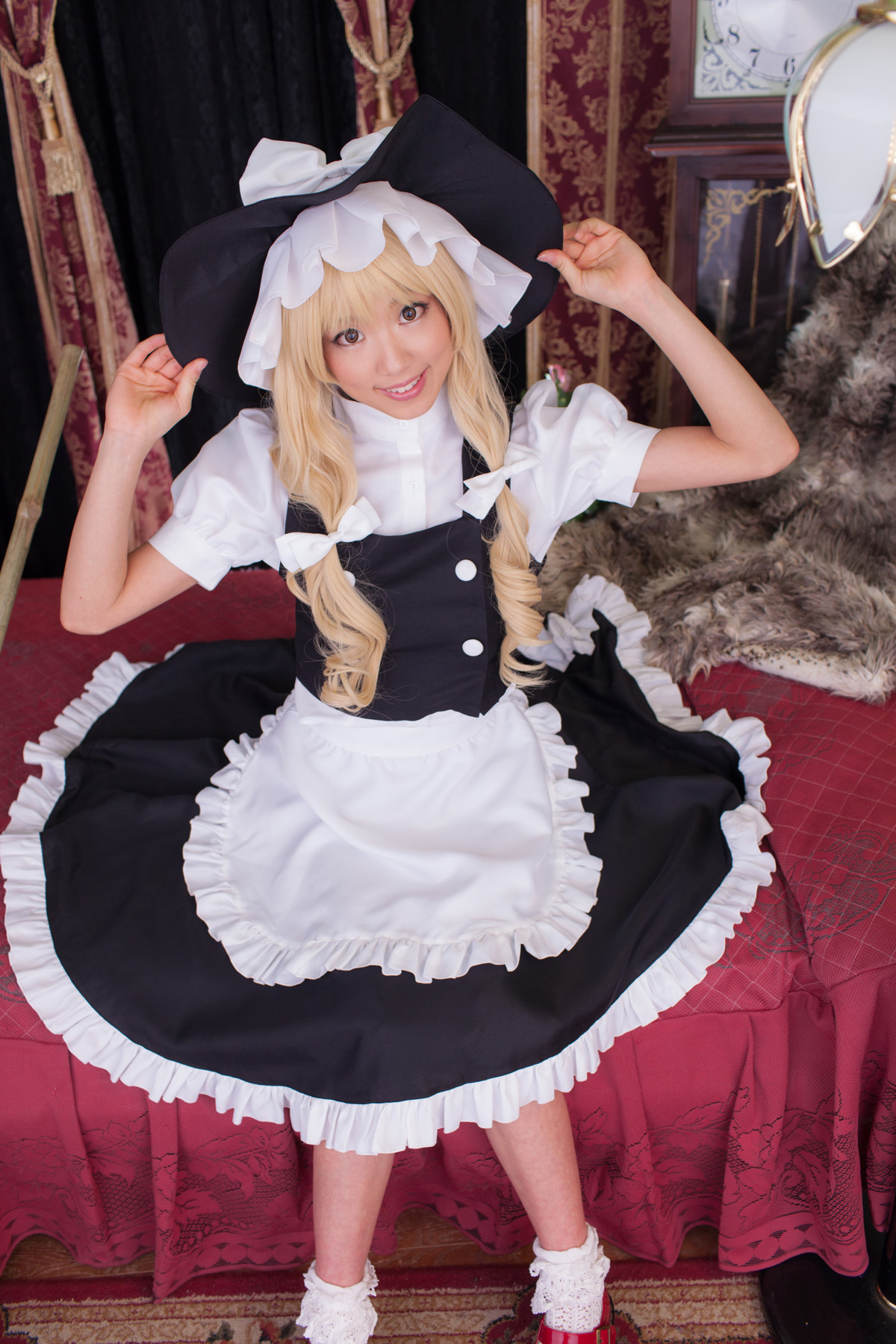 [Cosplay]  Beautiful Marisa Kirisame from Touhou Project