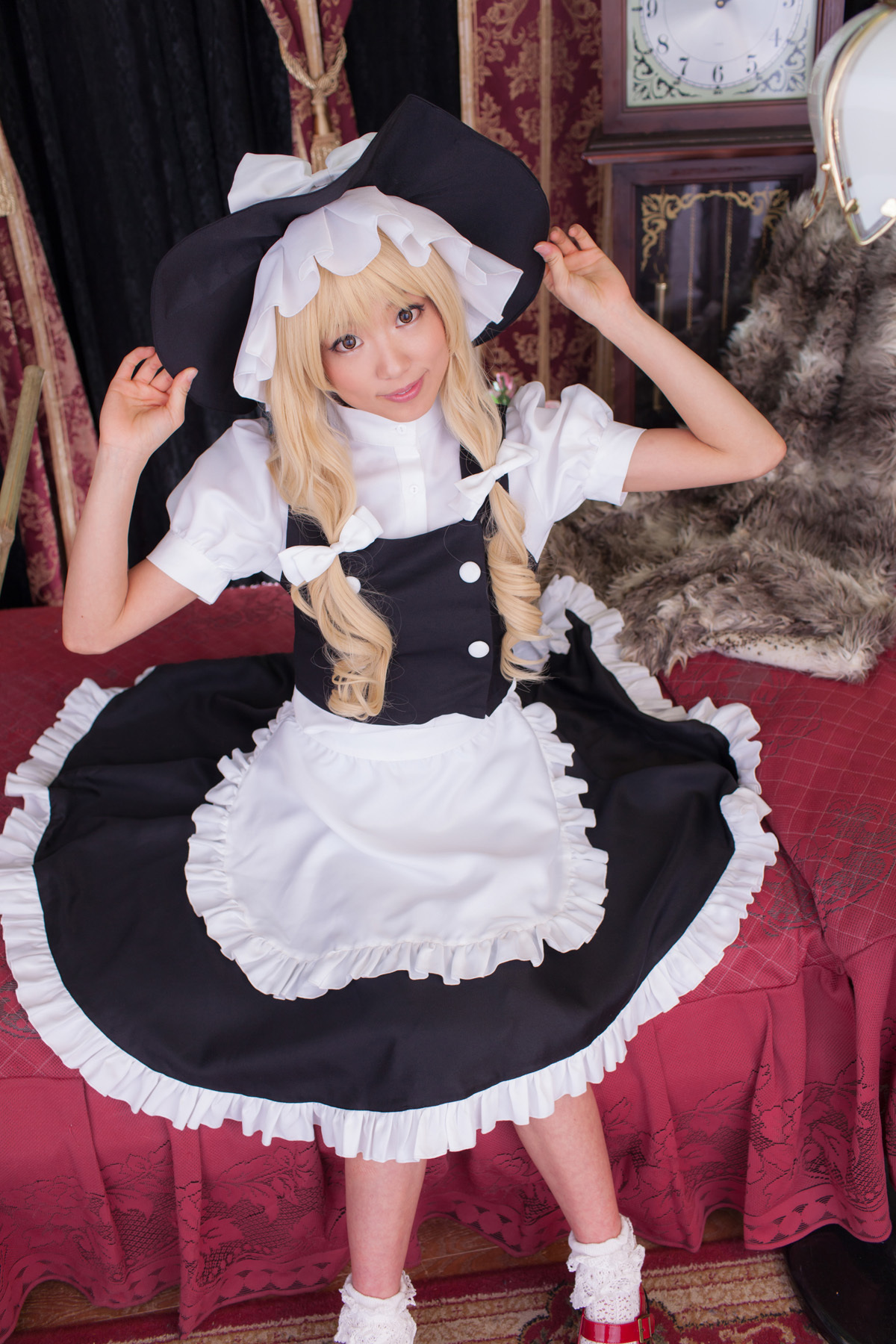 [Cosplay]  Beautiful Marisa Kirisame from Touhou Project