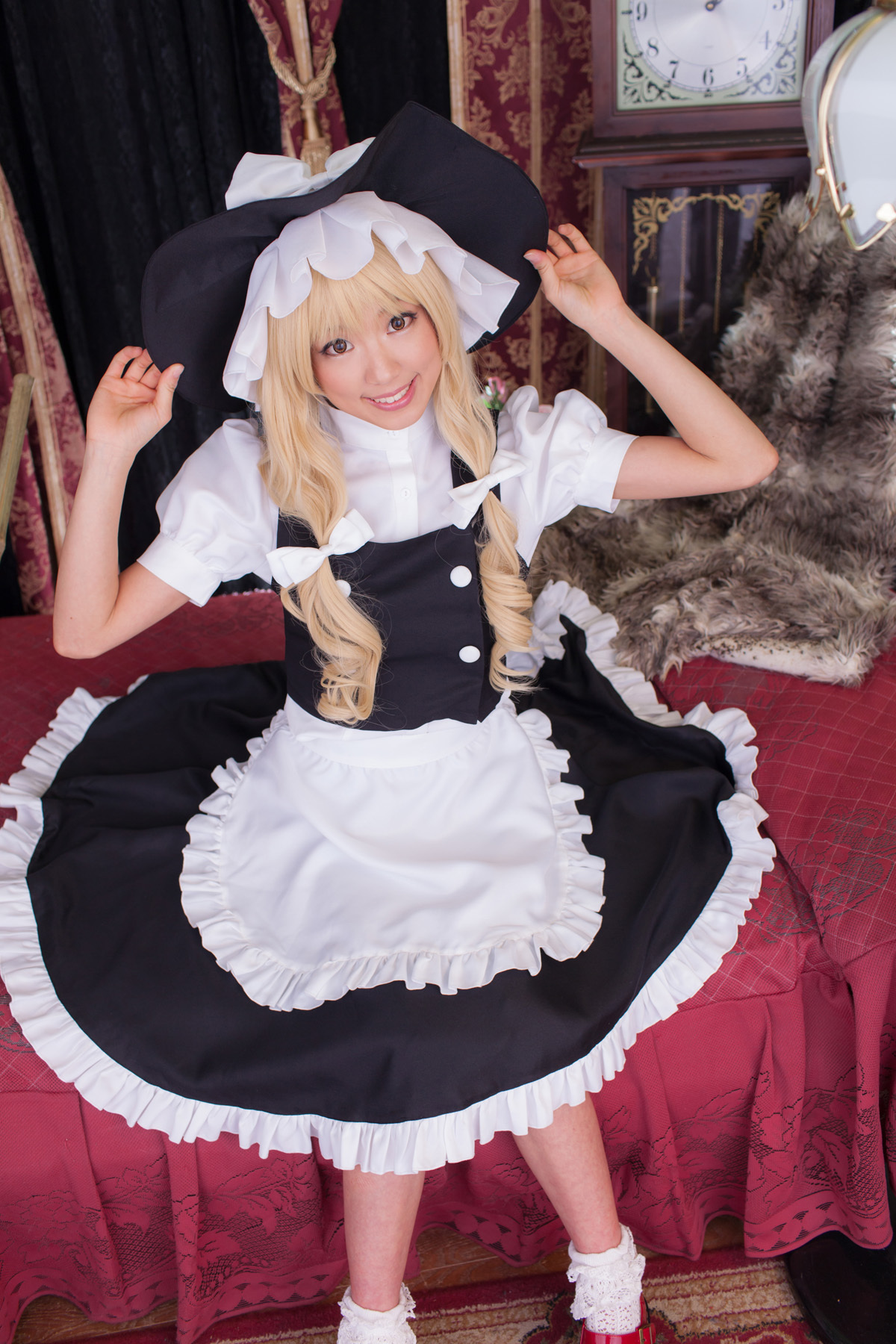 [Cosplay]  Beautiful Marisa Kirisame from Touhou Project