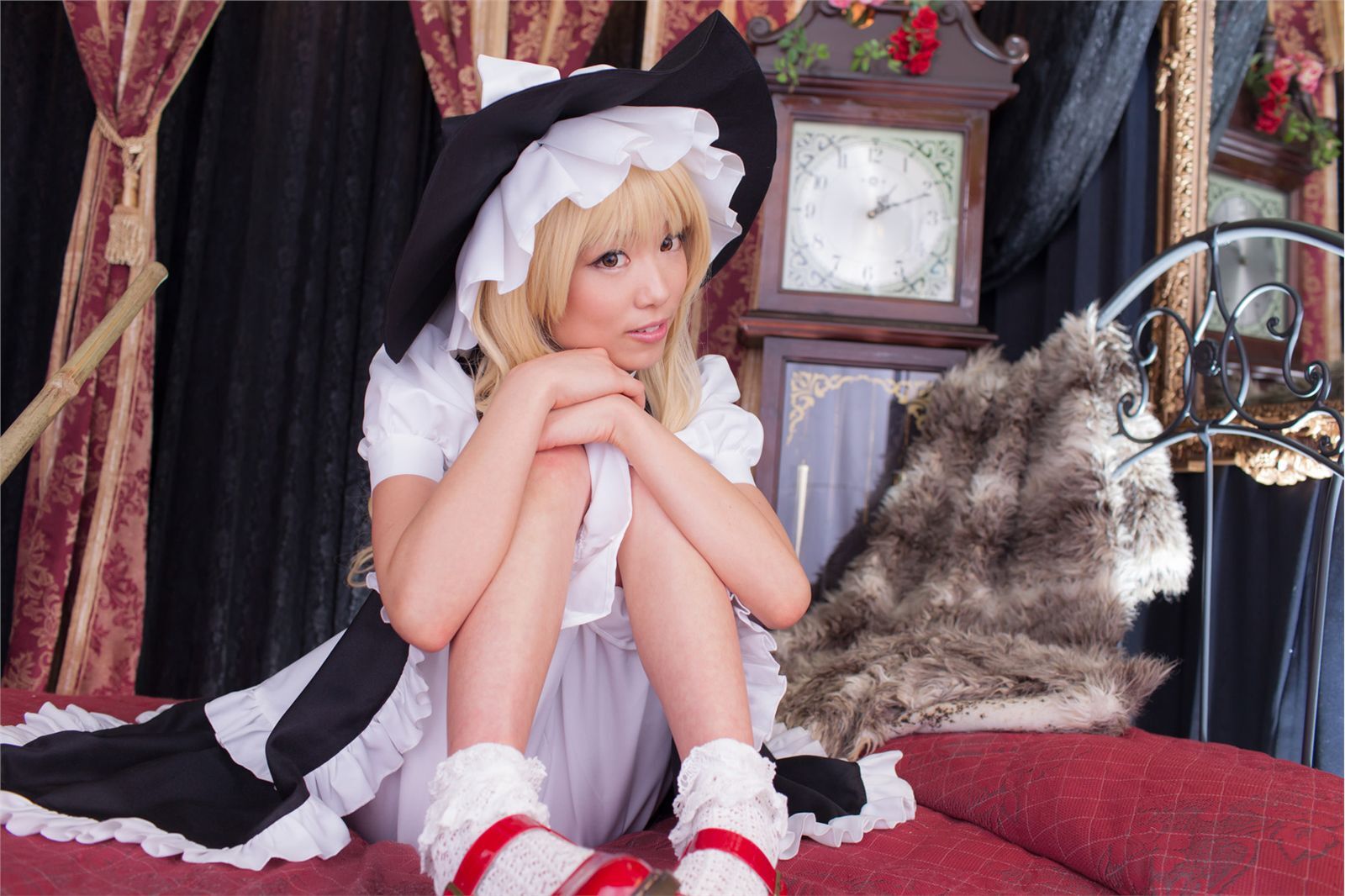 [Cosplay]  Beautiful Marisa Kirisame from Touhou Project
