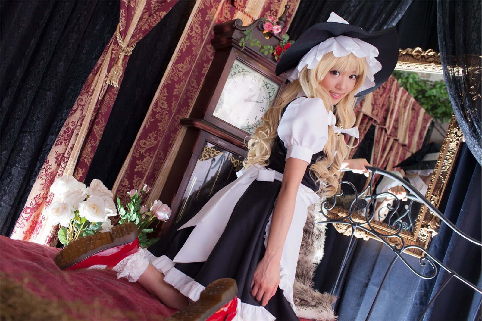 [Cosplay]  Beautiful Marisa Kirisame from Touhou Project