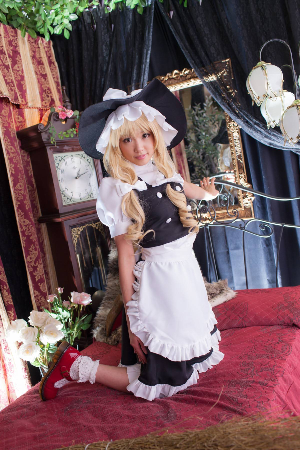 [Cosplay]  Beautiful Marisa Kirisame from Touhou Project
