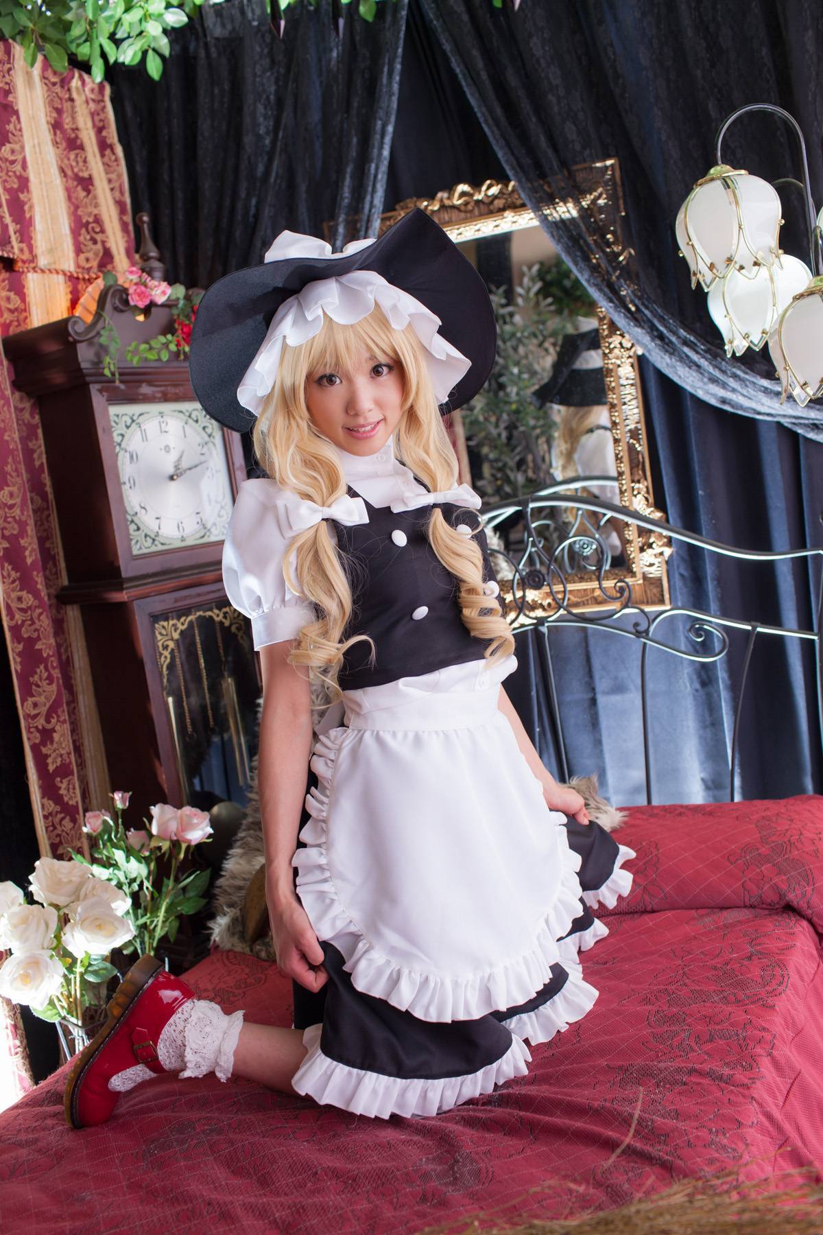 [Cosplay]  Beautiful Marisa Kirisame from Touhou Project