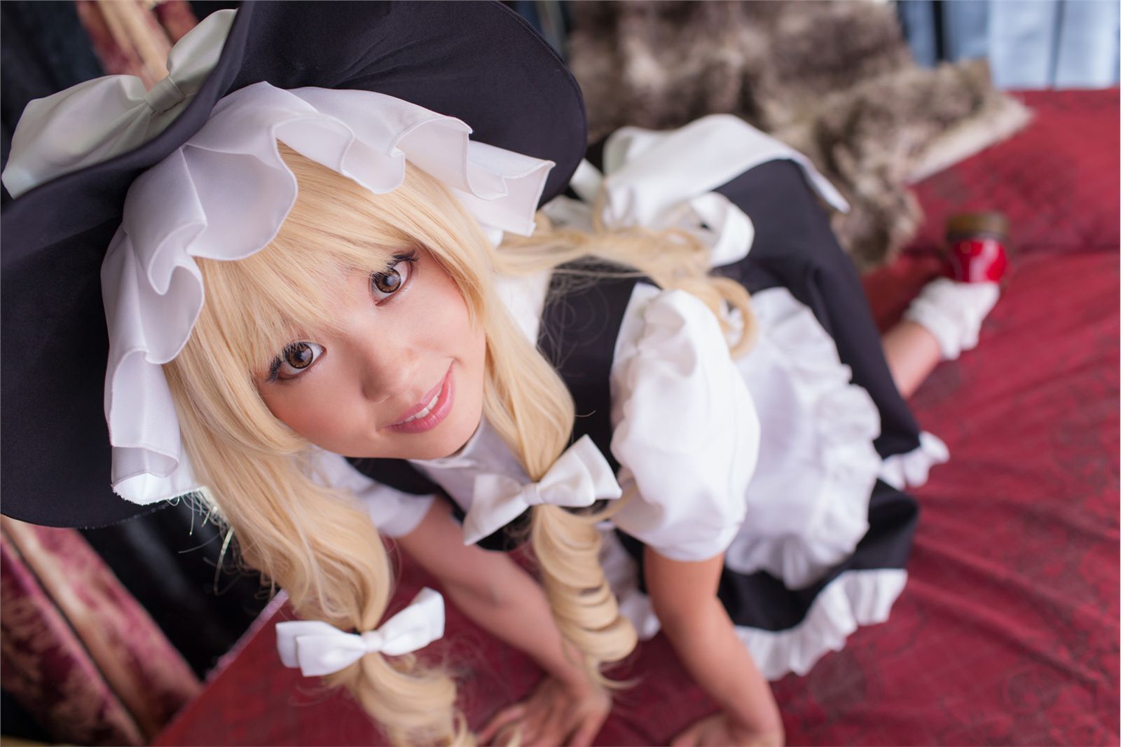 [Cosplay]  Beautiful Marisa Kirisame from Touhou Project