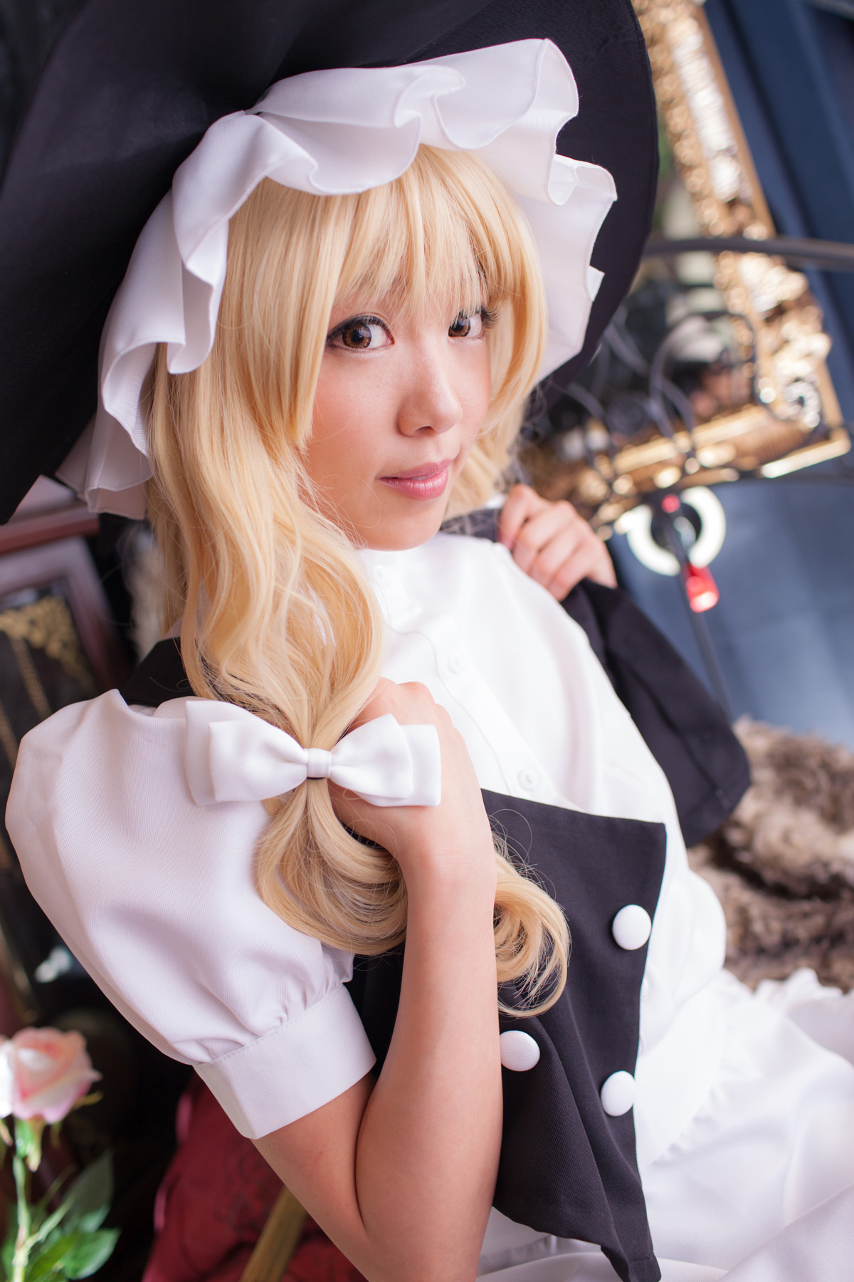 [Cosplay]  Beautiful Marisa Kirisame from Touhou Project