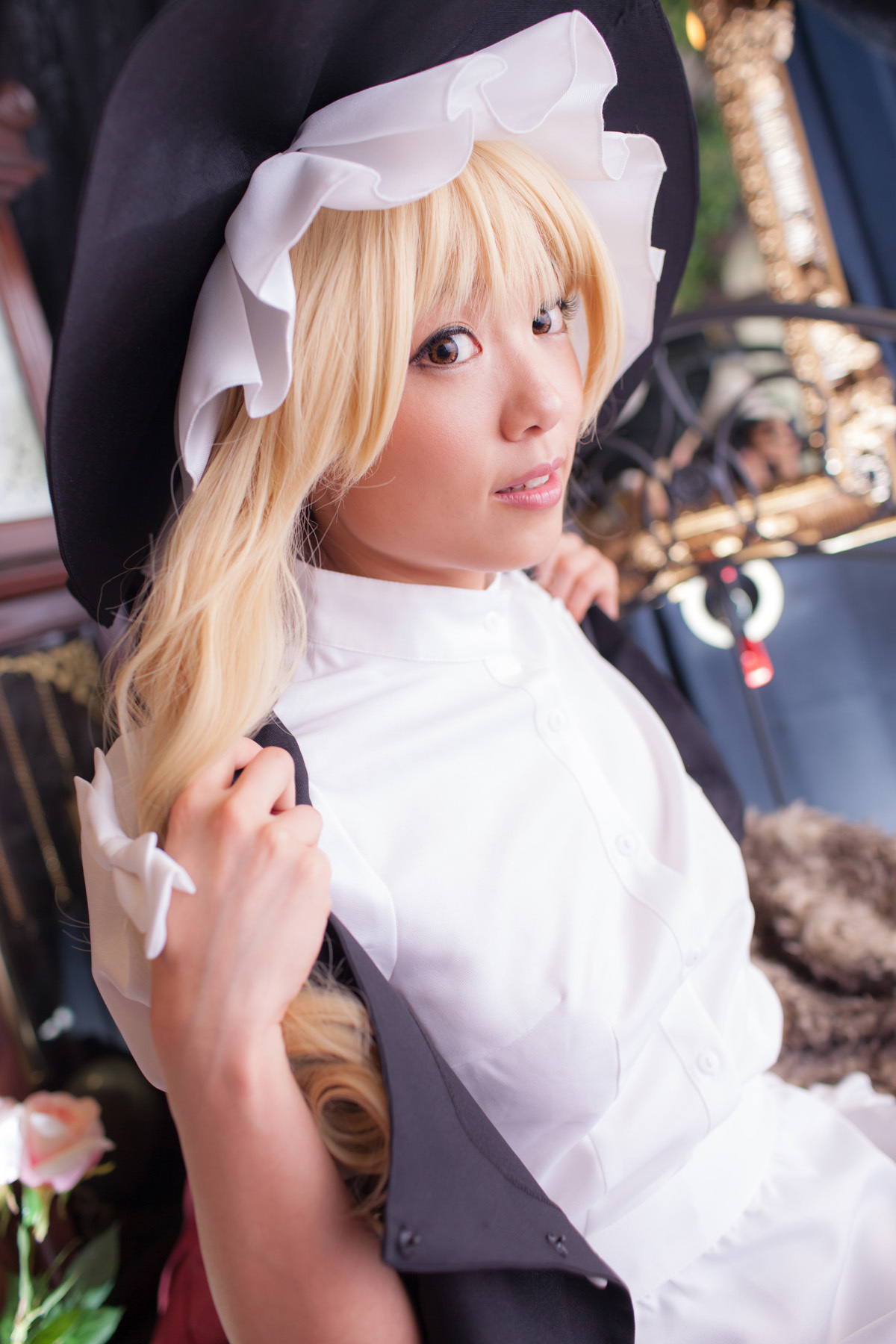 [Cosplay]  Beautiful Marisa Kirisame from Touhou Project