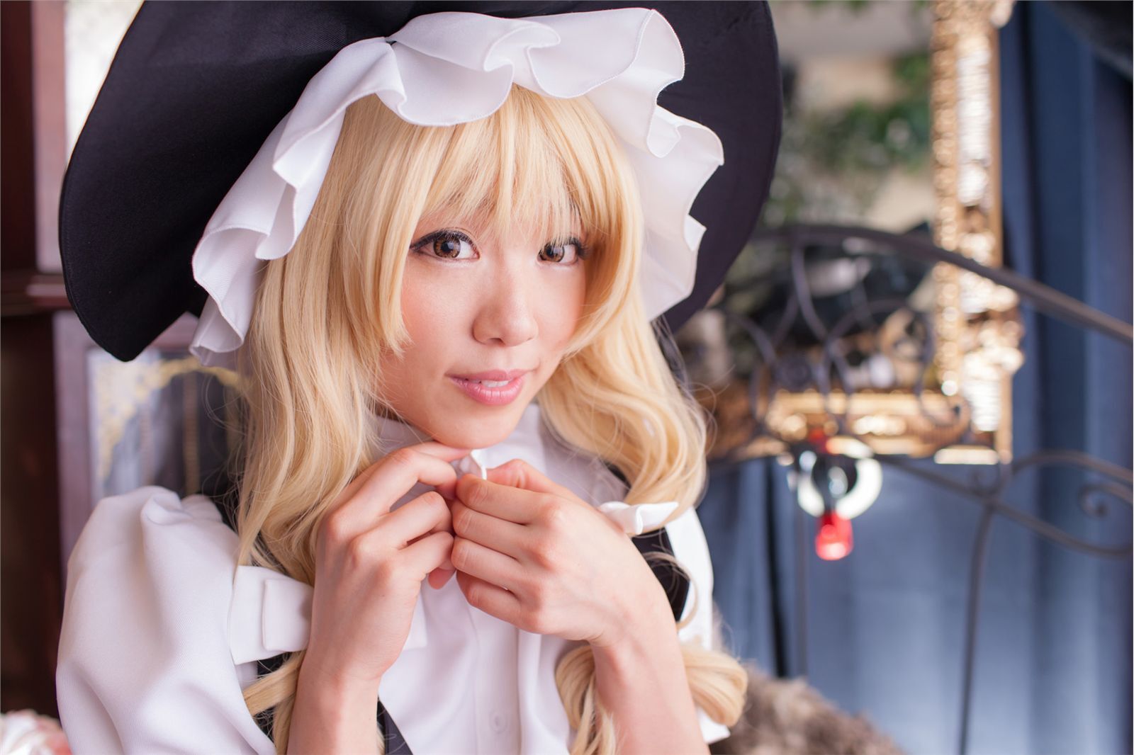 [Cosplay]  Beautiful Marisa Kirisame from Touhou Project