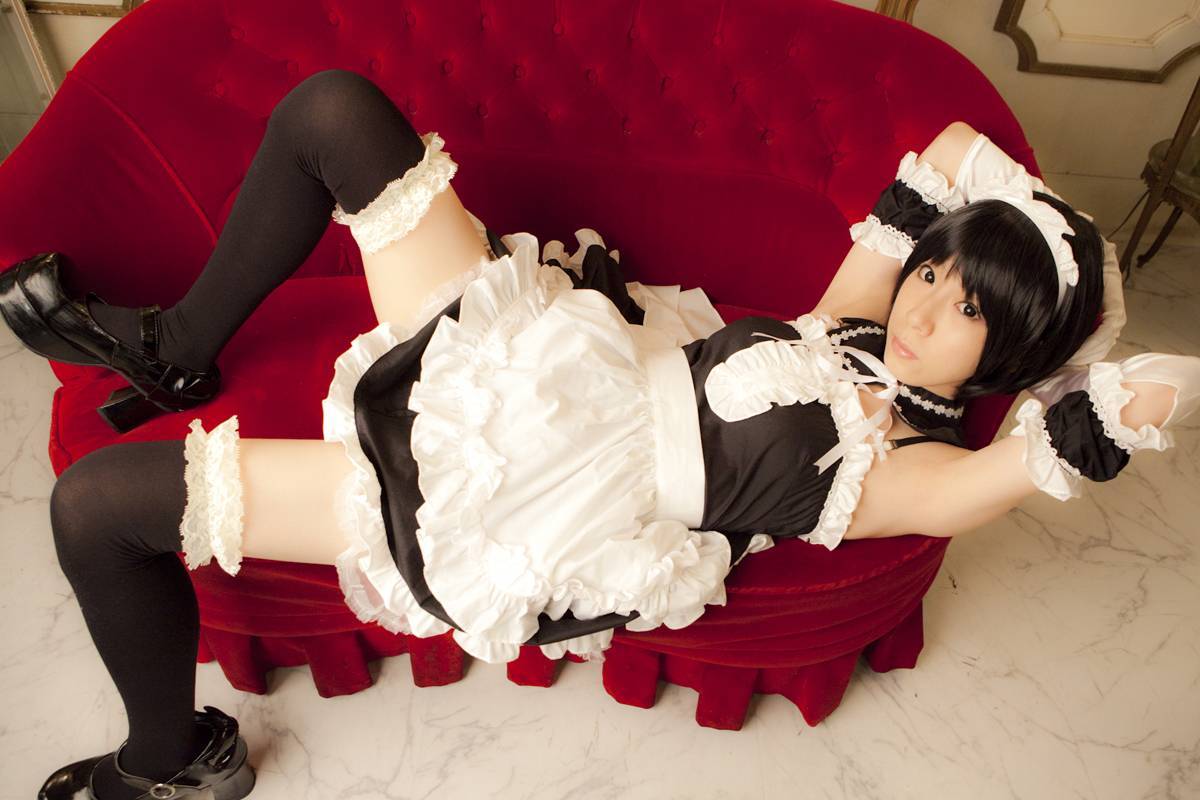 [Cosplay]  Sexy Maid with perfect ass and sexy lingerie