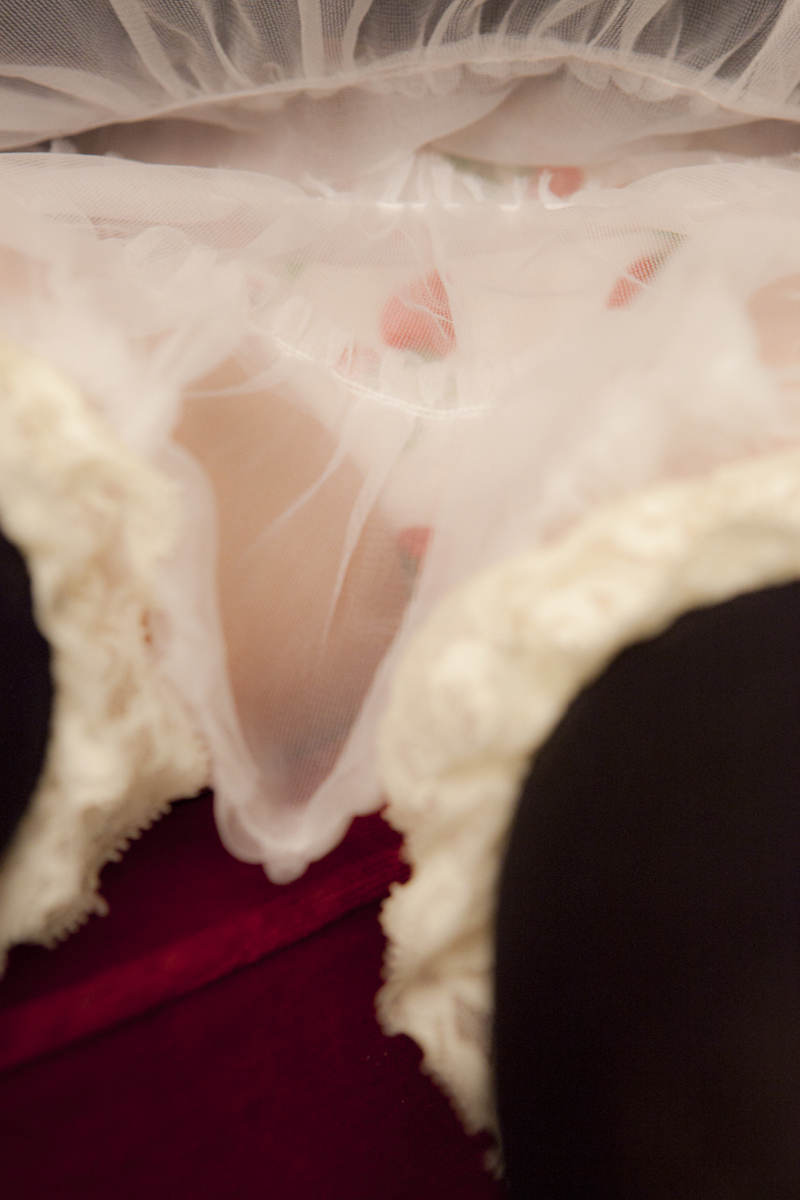 [Cosplay]  Sexy Maid with perfect ass and sexy lingerie