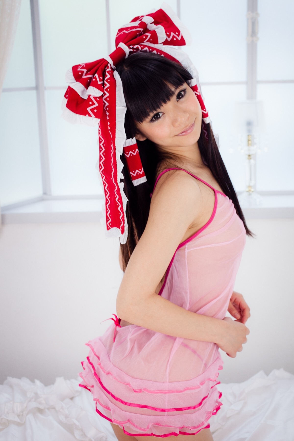 [Cosplay] Touhou Project - Reimu Hakurei with naughty face and great ass and tits